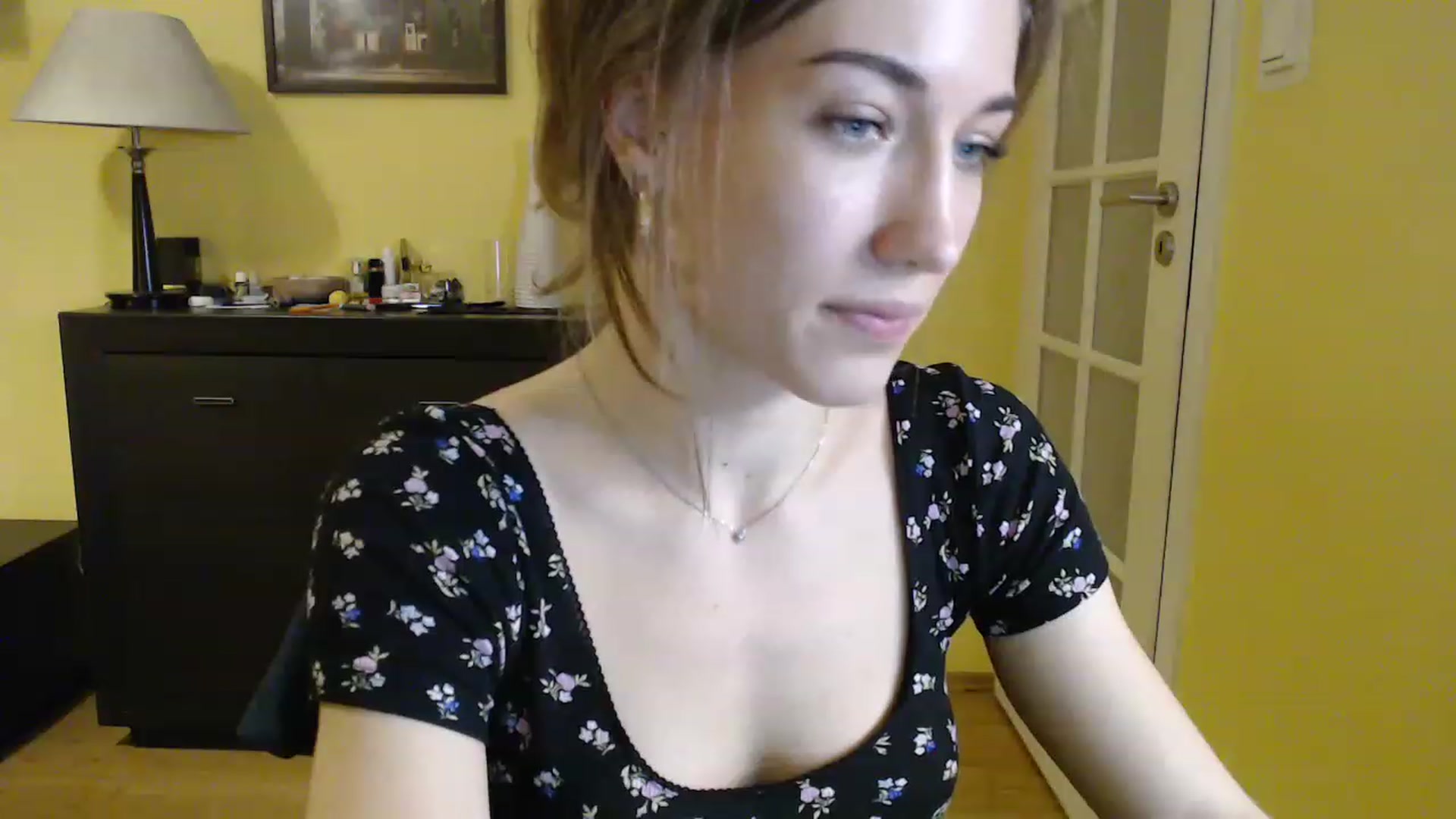 Gallery image thumbnail from GalaxyAnisia's myfreecams stream on, 12/26/2022, 21:37 image 14 of 20