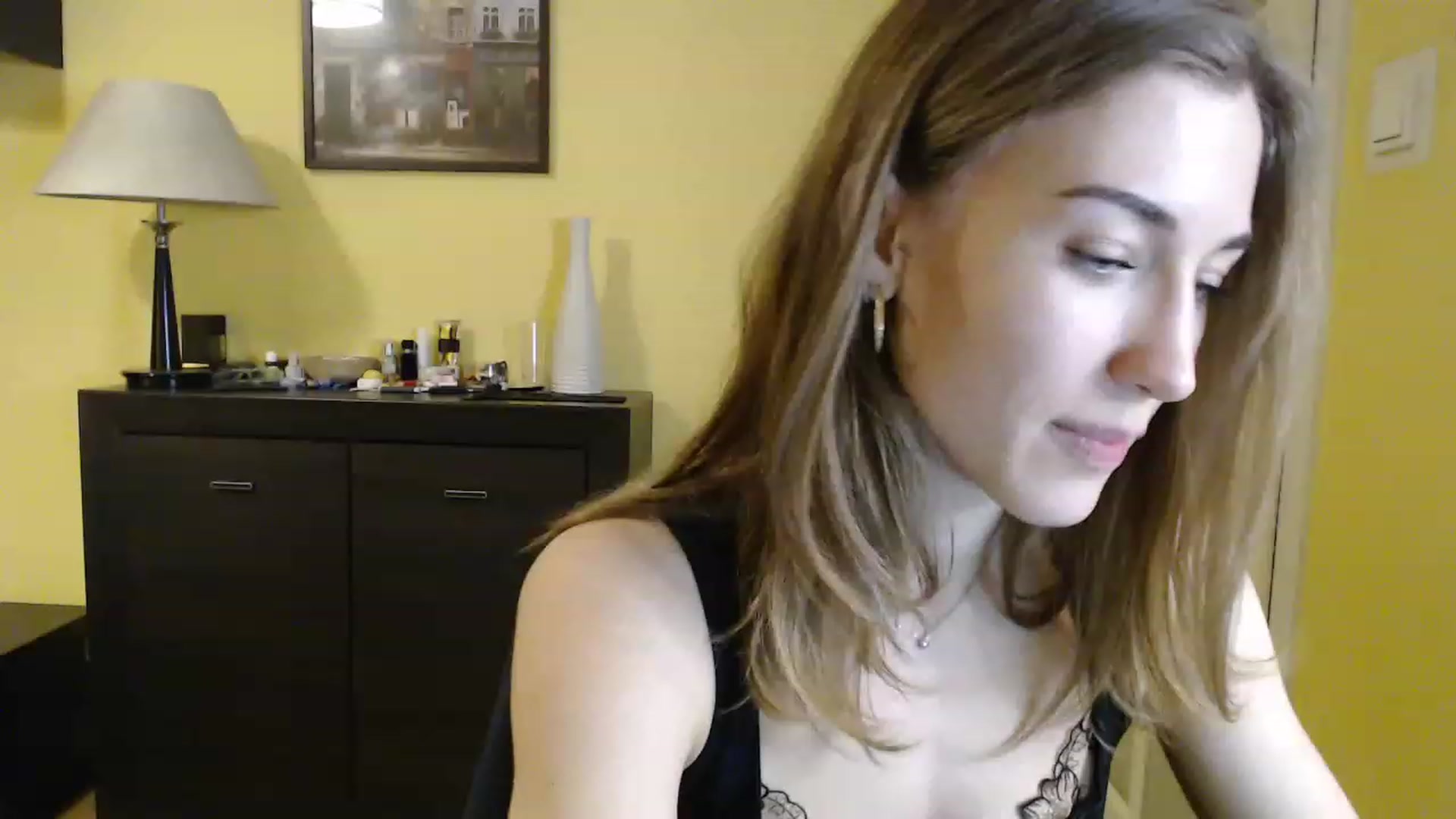 Gallery image thumbnail from GalaxyAnisia's myfreecams stream on, 12/29/2022, 18:19 image 1 of 20
