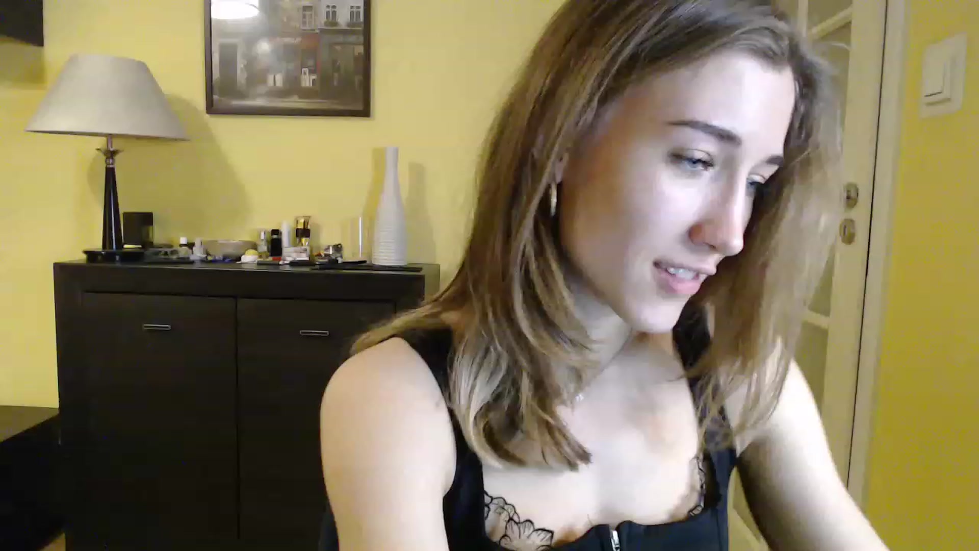 Gallery image thumbnail from GalaxyAnisia's myfreecams stream on, 12/29/2022, 18:19 image 10 of 20