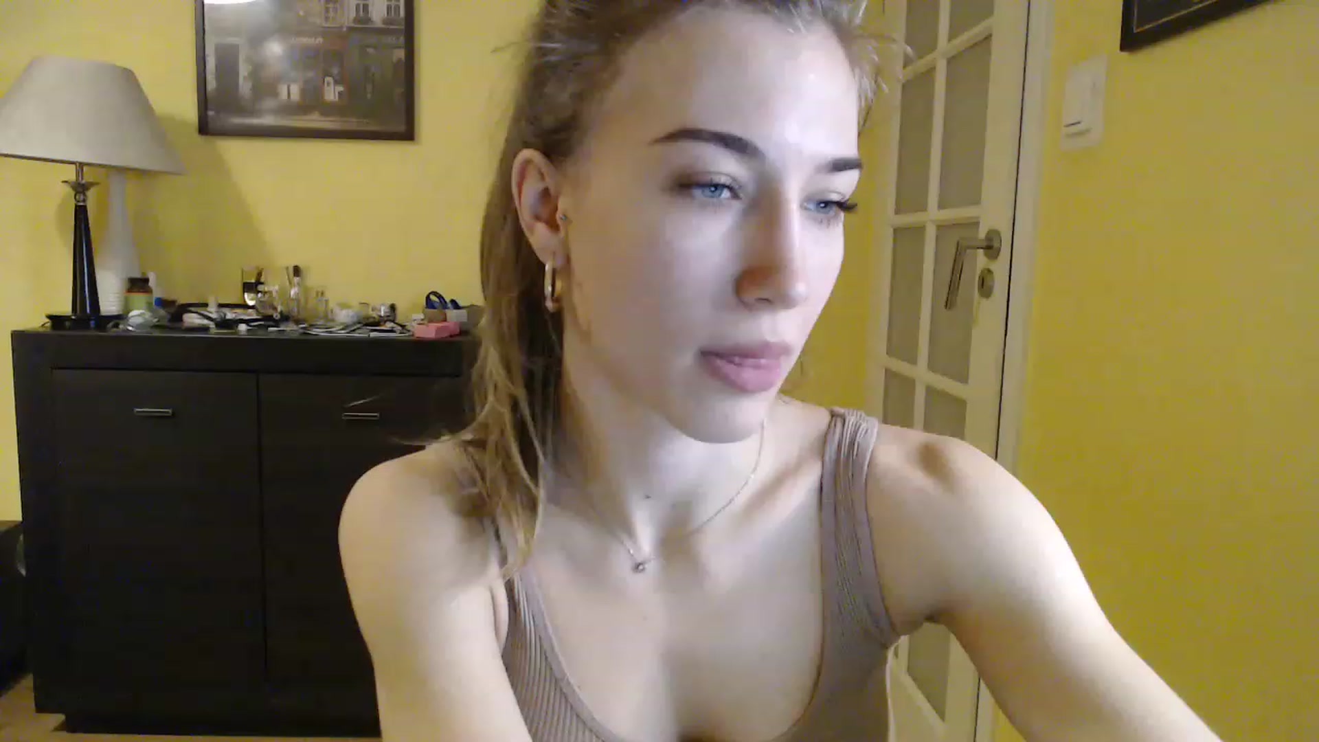 Gallery image thumbnail from GalaxyAnisia's myfreecams stream on, 02/07/2023, 09:43 image 7 of 20