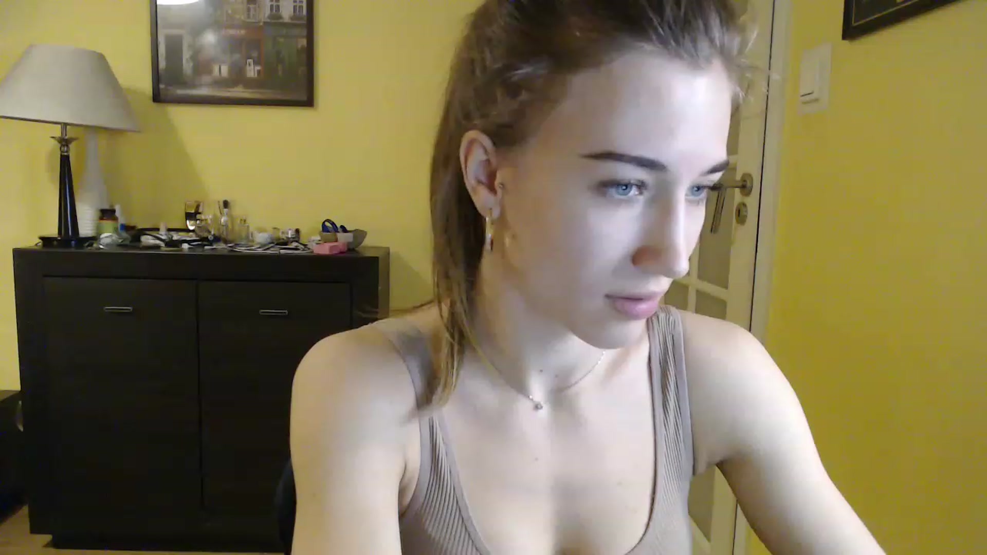 Gallery image thumbnail from GalaxyAnisia's myfreecams stream on, 02/07/2023, 10:09 image 7 of 20
