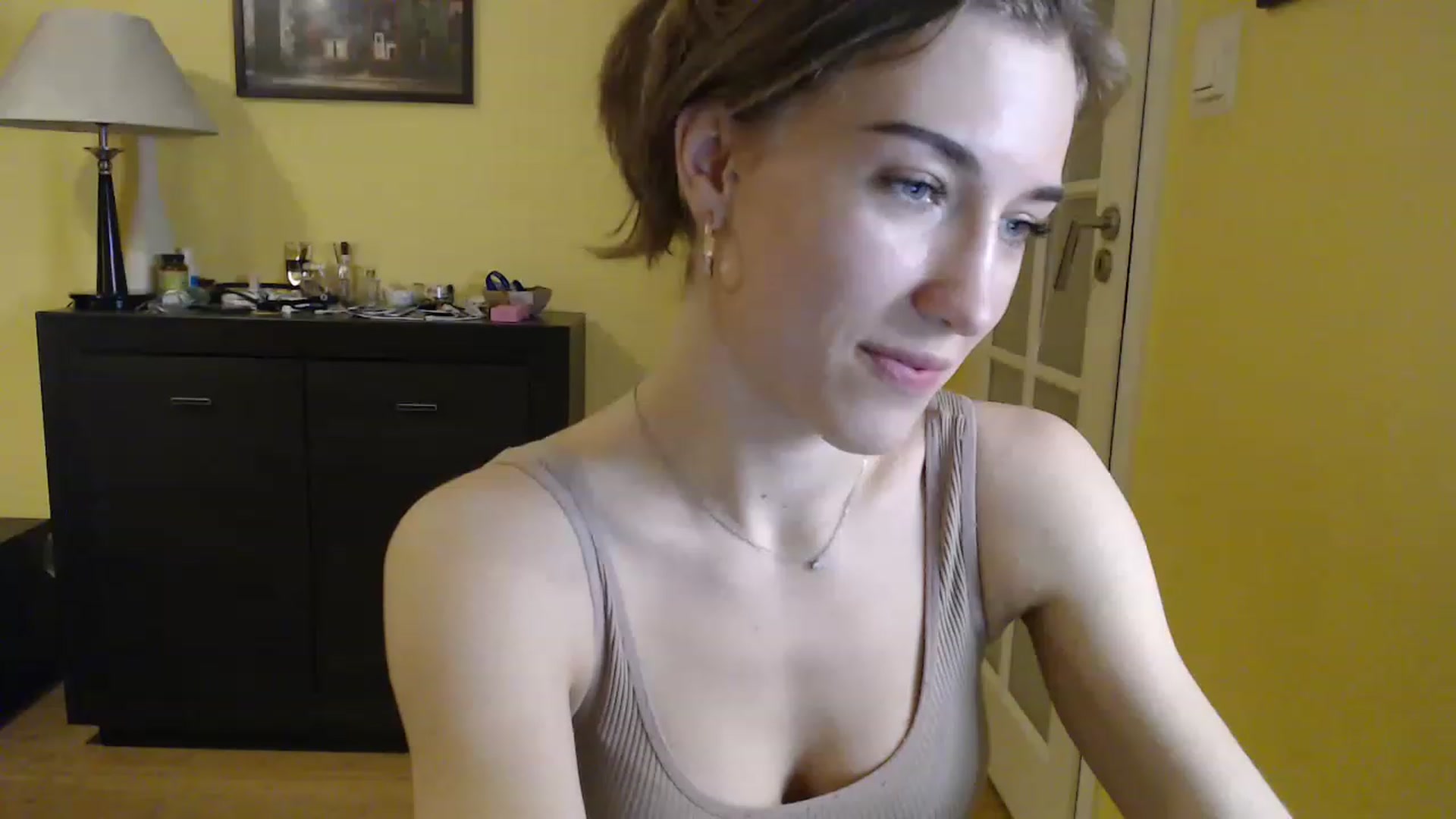 Gallery image thumbnail from GalaxyAnisia's myfreecams stream on, 02/07/2023, 19:26 image 3 of 20