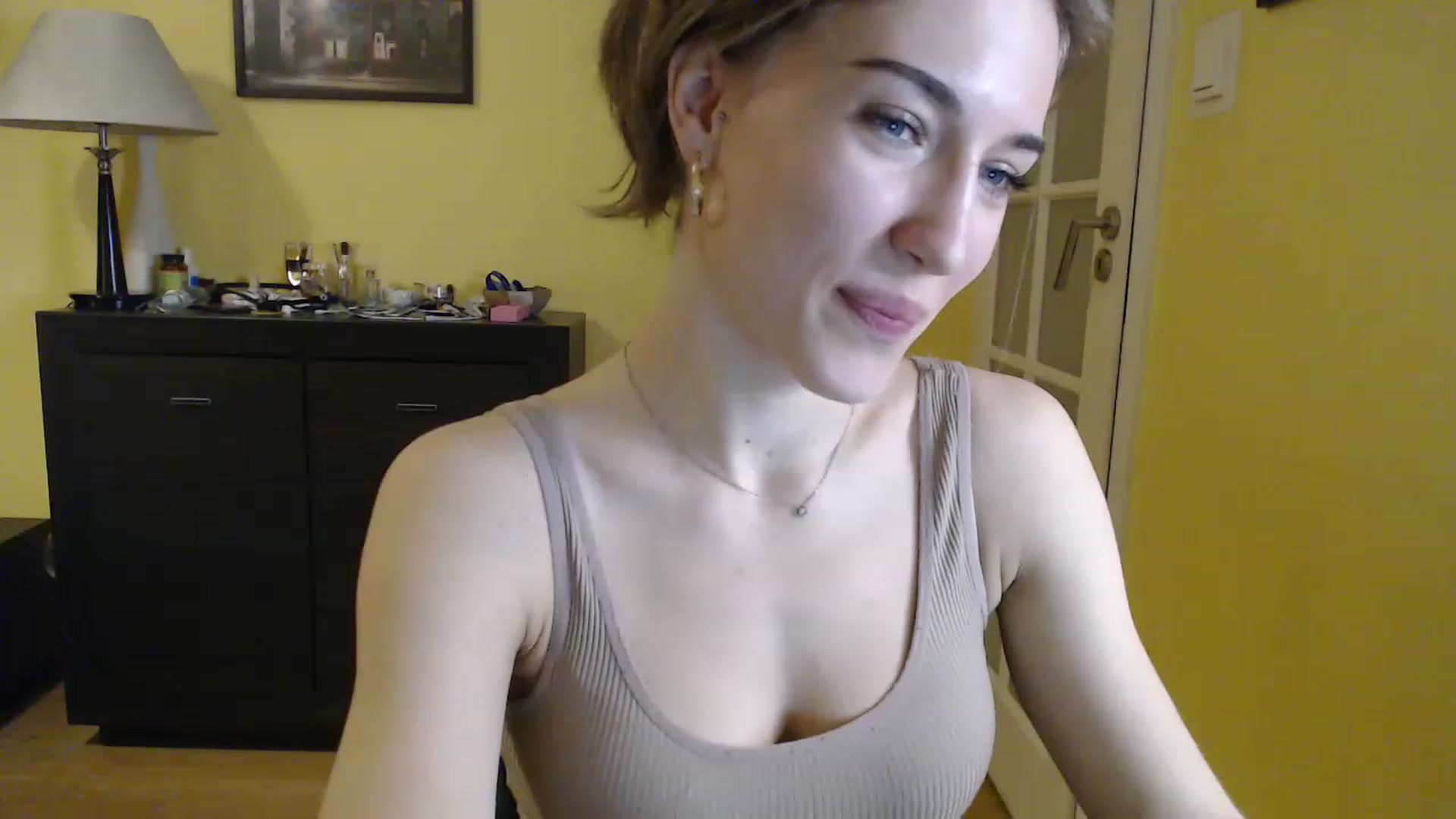 Gallery image thumbnail from GalaxyAnisia's myfreecams stream on, 02/07/2023, 19:26 image 2 of 20
