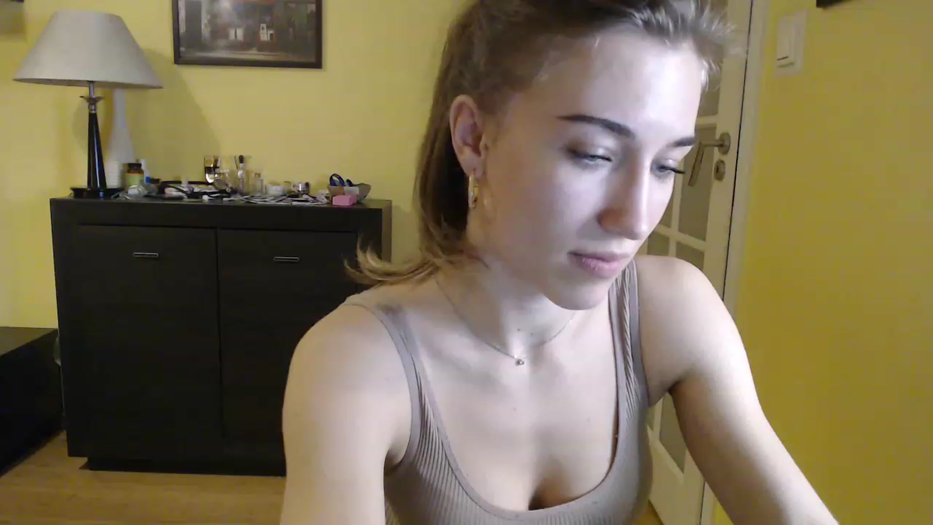 Gallery image thumbnail from GalaxyAnisia's myfreecams stream on, 02/07/2023, 20:20 image 4 of 20