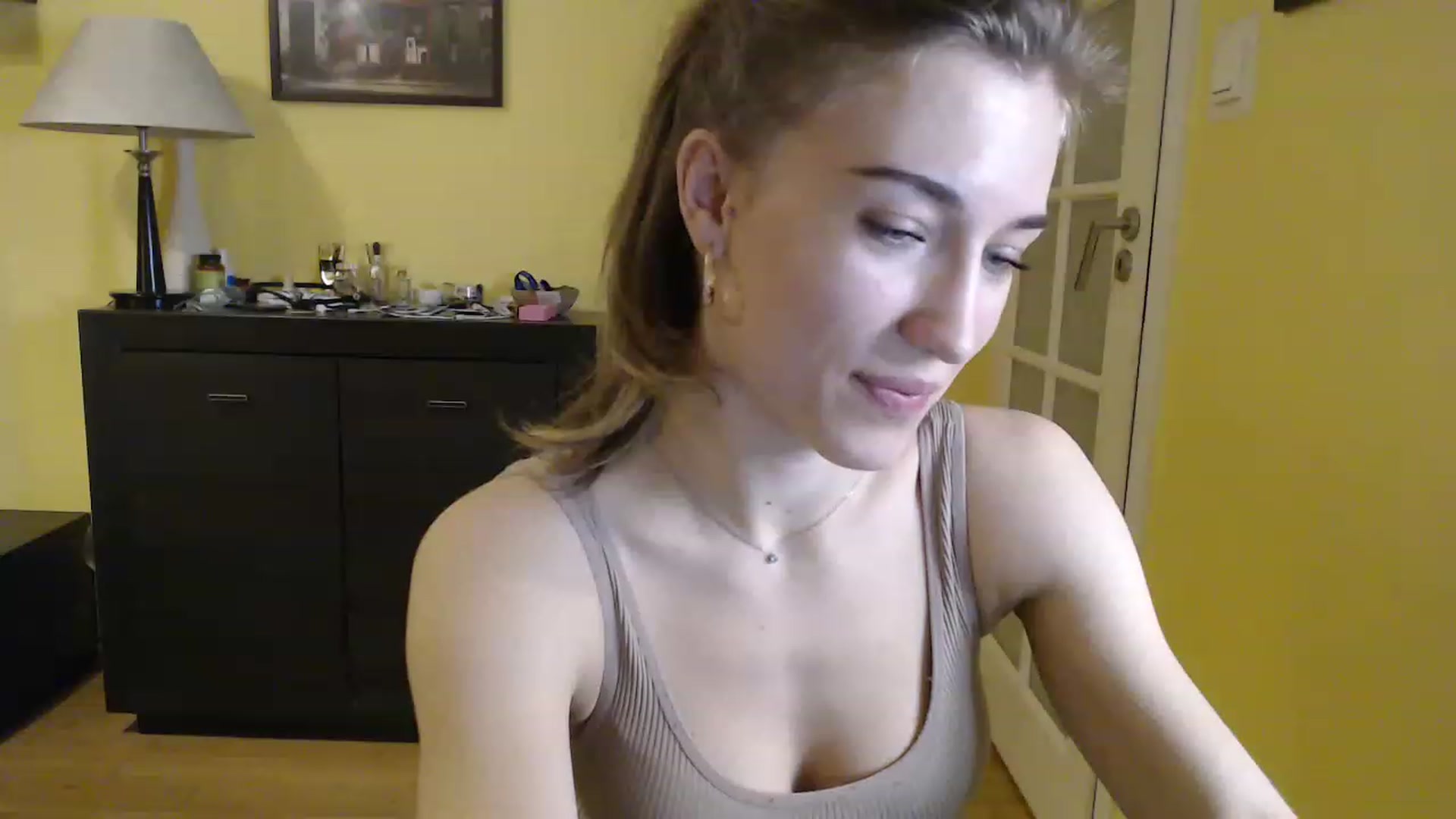 Gallery image thumbnail from GalaxyAnisia's myfreecams stream on, 02/07/2023, 20:20 image 3 of 20