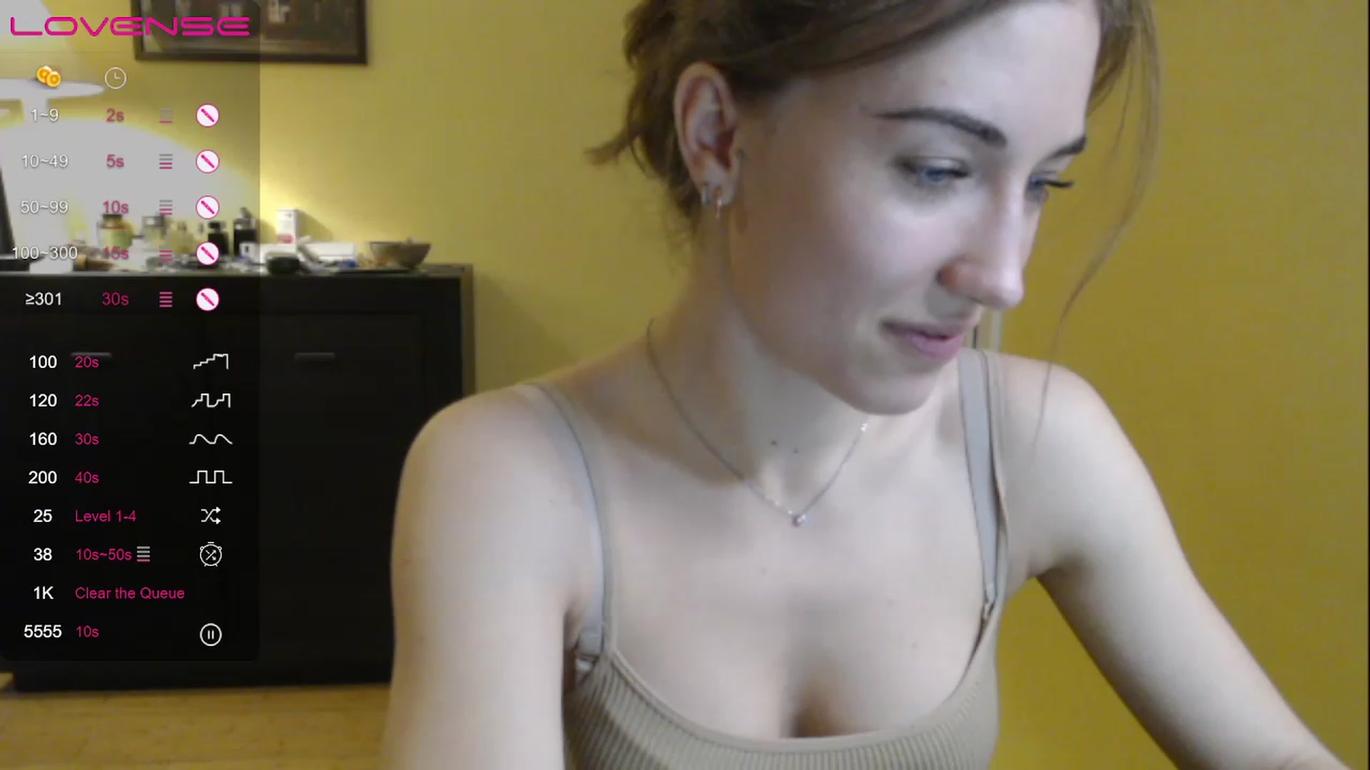Gallery image thumbnail from GalaxyAnisia's myfreecams stream on, 03/27/2023, 17:17 image 2 of 20