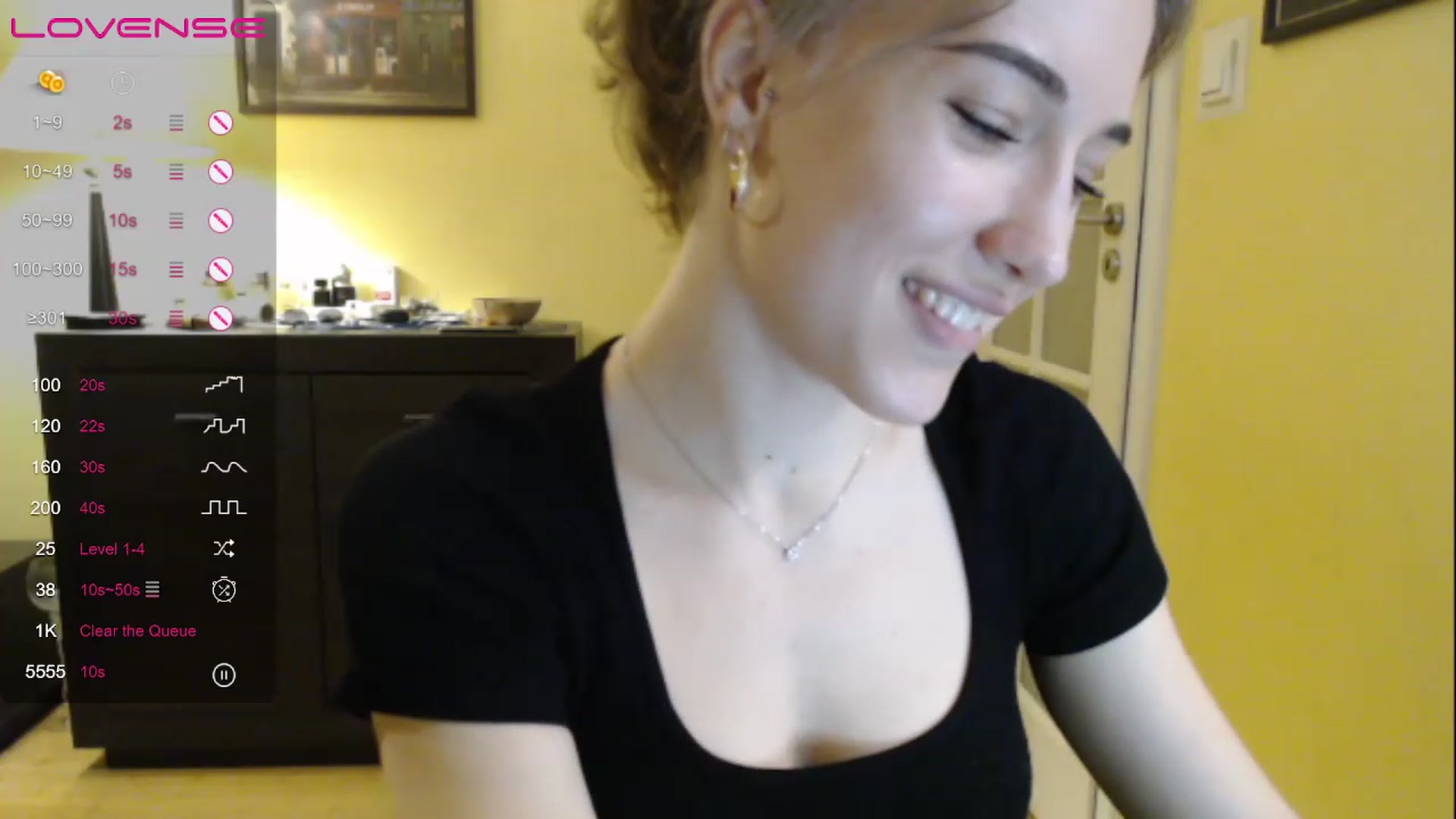 Gallery image thumbnail from GalaxyAnisia's myfreecams stream on, 03/29/2023, 16:07 image 12 of 20