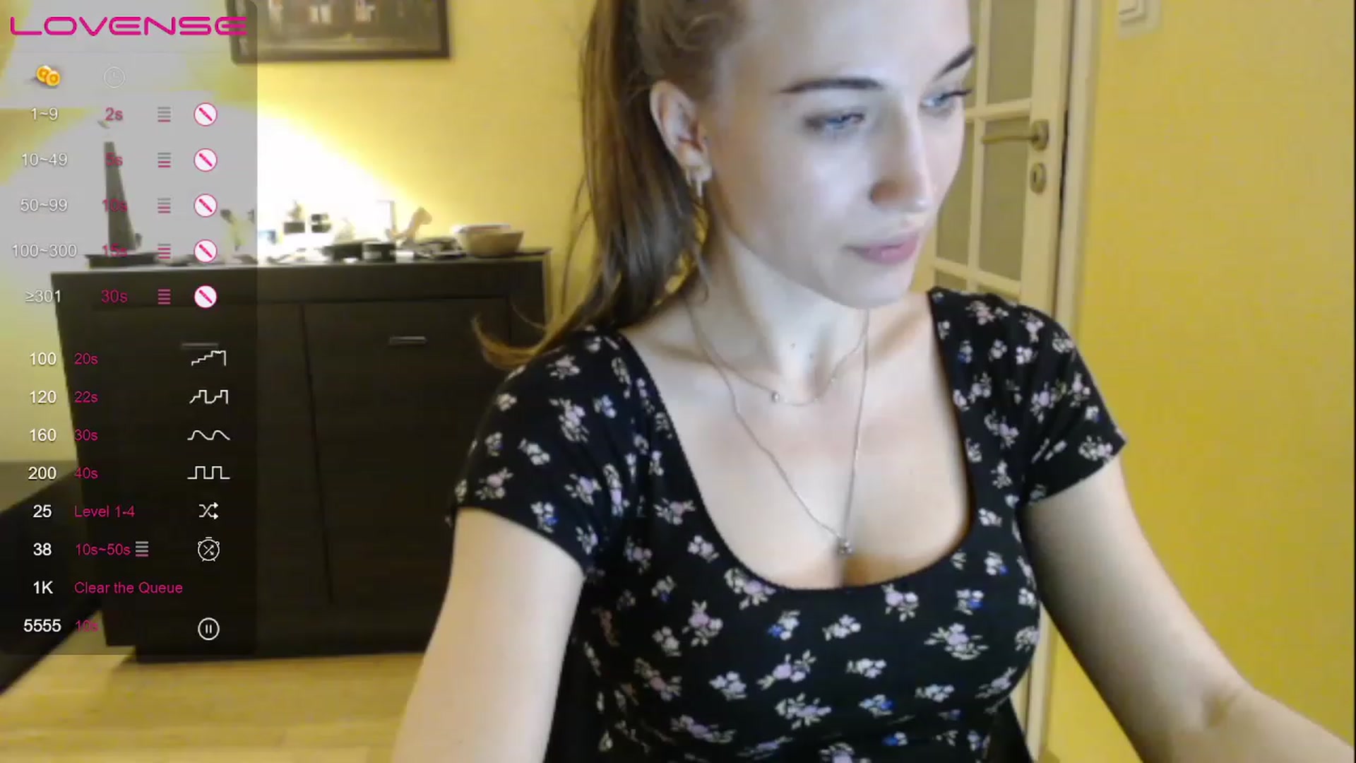 Gallery image thumbnail from GalaxyAnisia's myfreecams stream on, 05/02/2023, 16:47 image 1 of 20