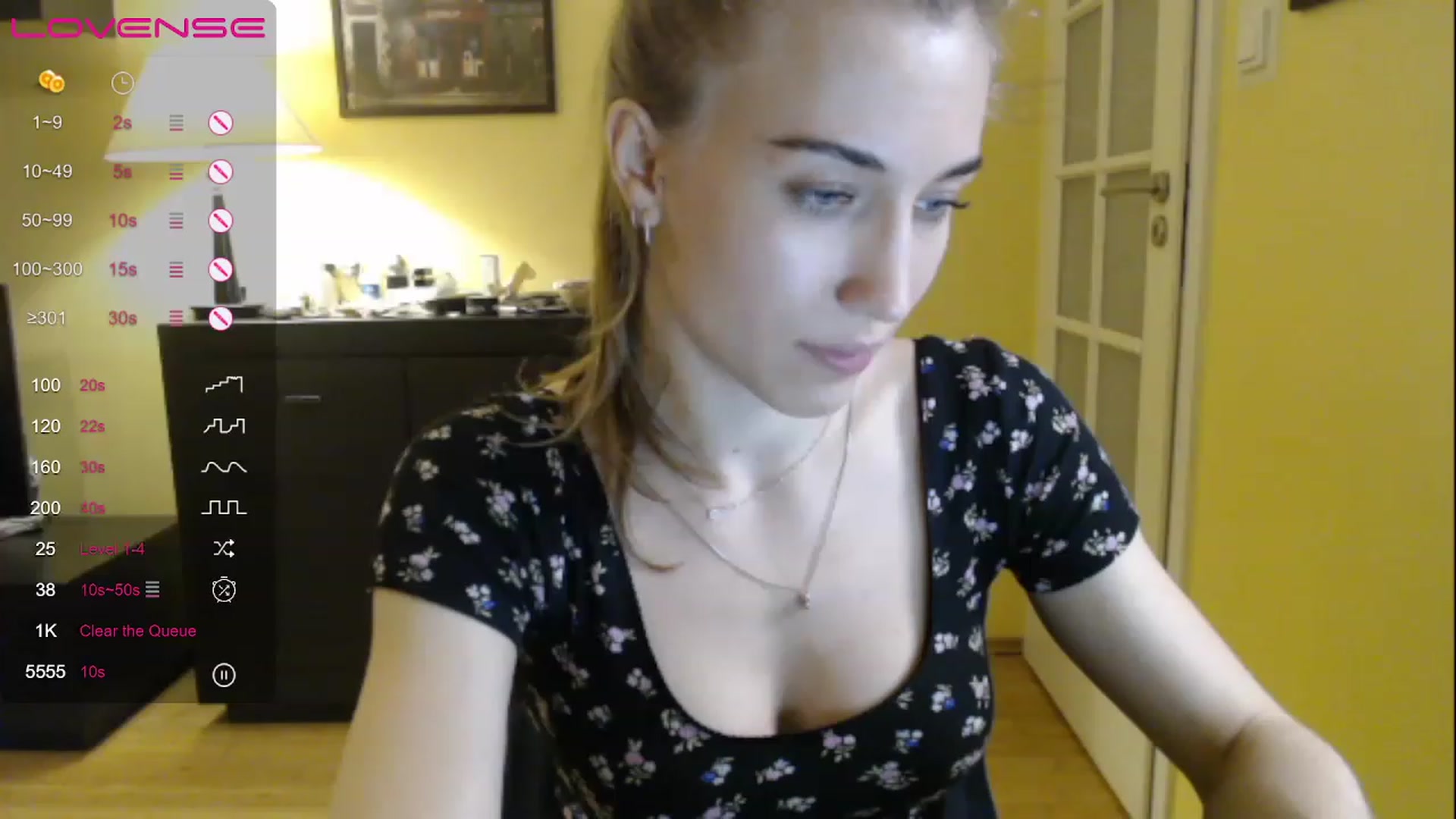 Gallery image thumbnail from GalaxyAnisia's myfreecams stream on, 05/02/2023, 18:33 image 14 of 20