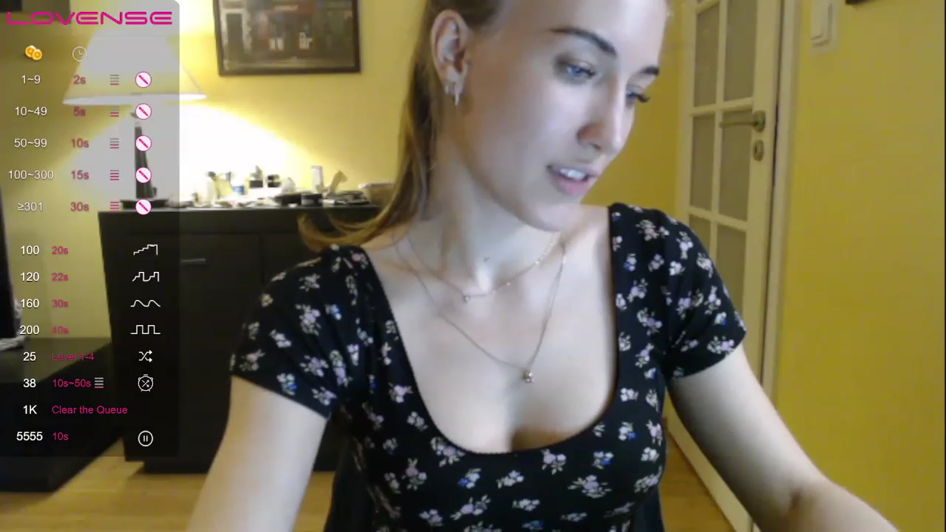 Gallery image thumbnail from GalaxyAnisia's myfreecams stream on, 05/02/2023, 18:33 image 7 of 20