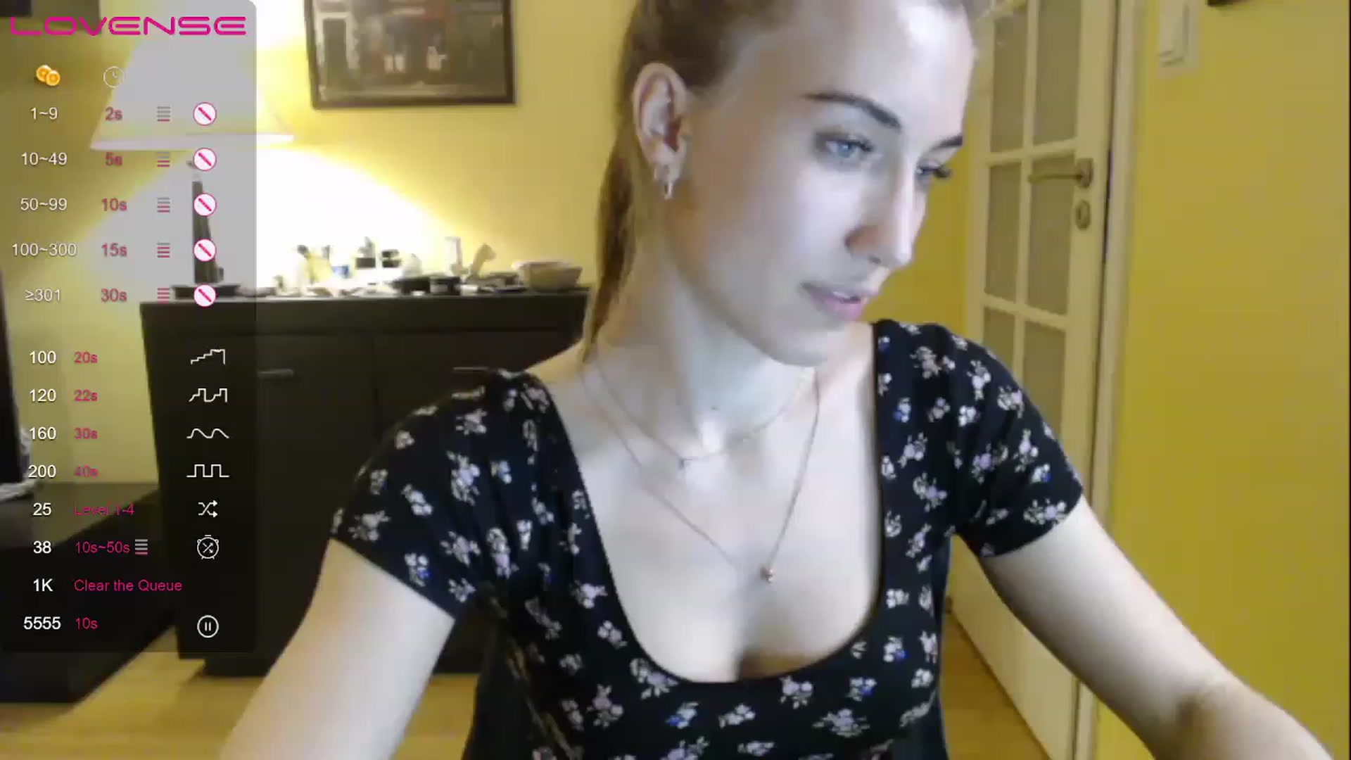 Gallery image thumbnail from GalaxyAnisia's myfreecams stream on, 05/02/2023, 18:33 image 8 of 20
