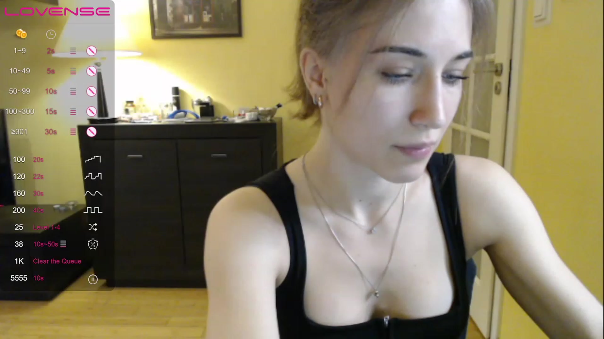 Gallery image thumbnail from GalaxyAnisia's myfreecams stream on, 05/08/2023, 15:45 image 10 of 20