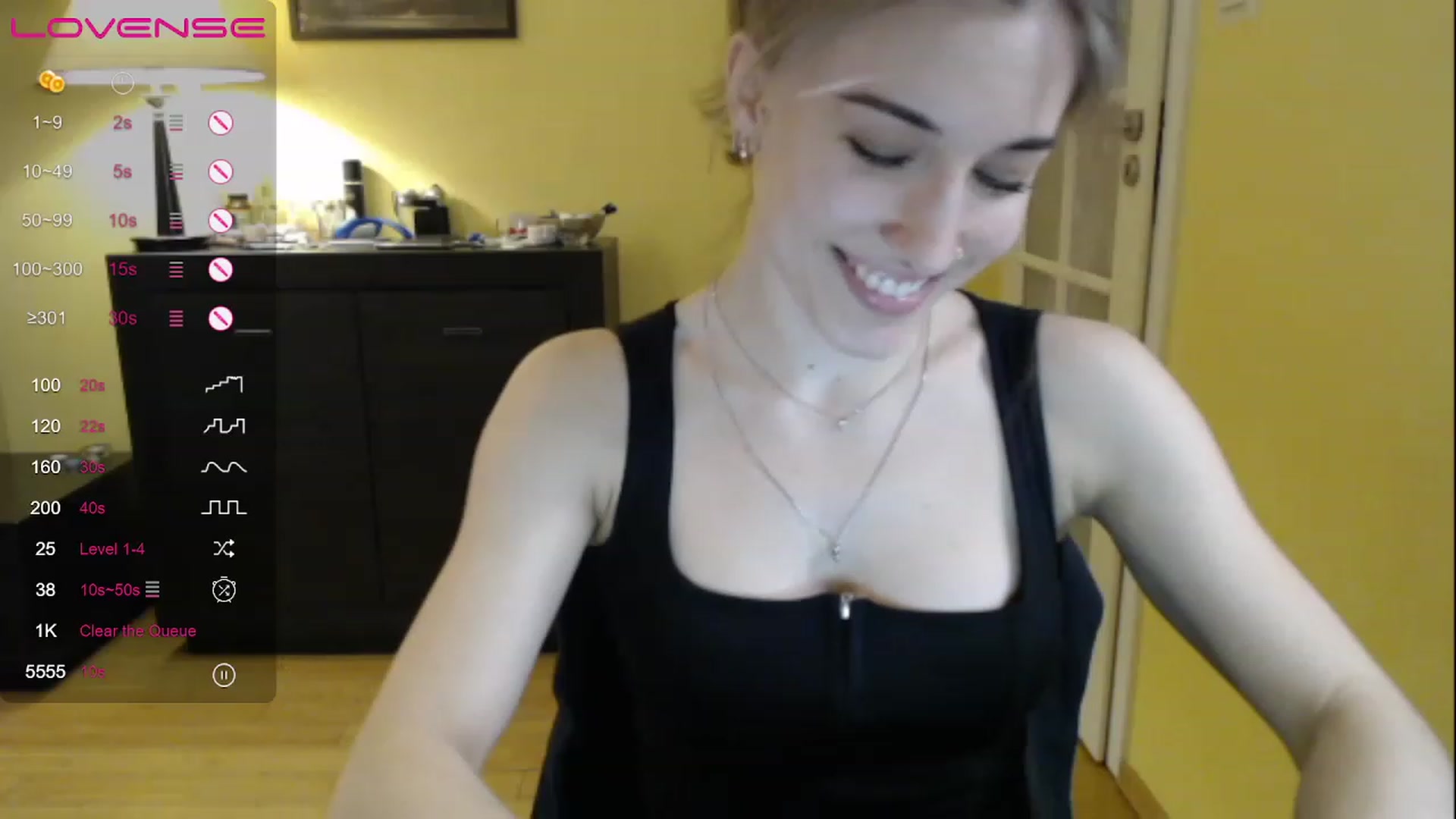 Gallery image thumbnail from GalaxyAnisia's myfreecams stream on, 05/08/2023, 15:45 image 1 of 20