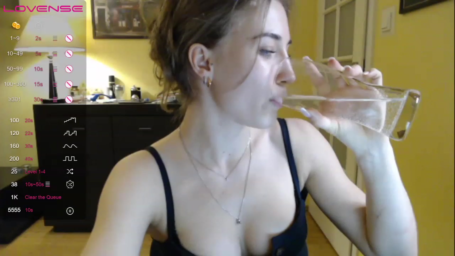 Gallery image thumbnail from GalaxyAnisia's myfreecams stream on, 05/09/2023, 18:11 image 4 of 20