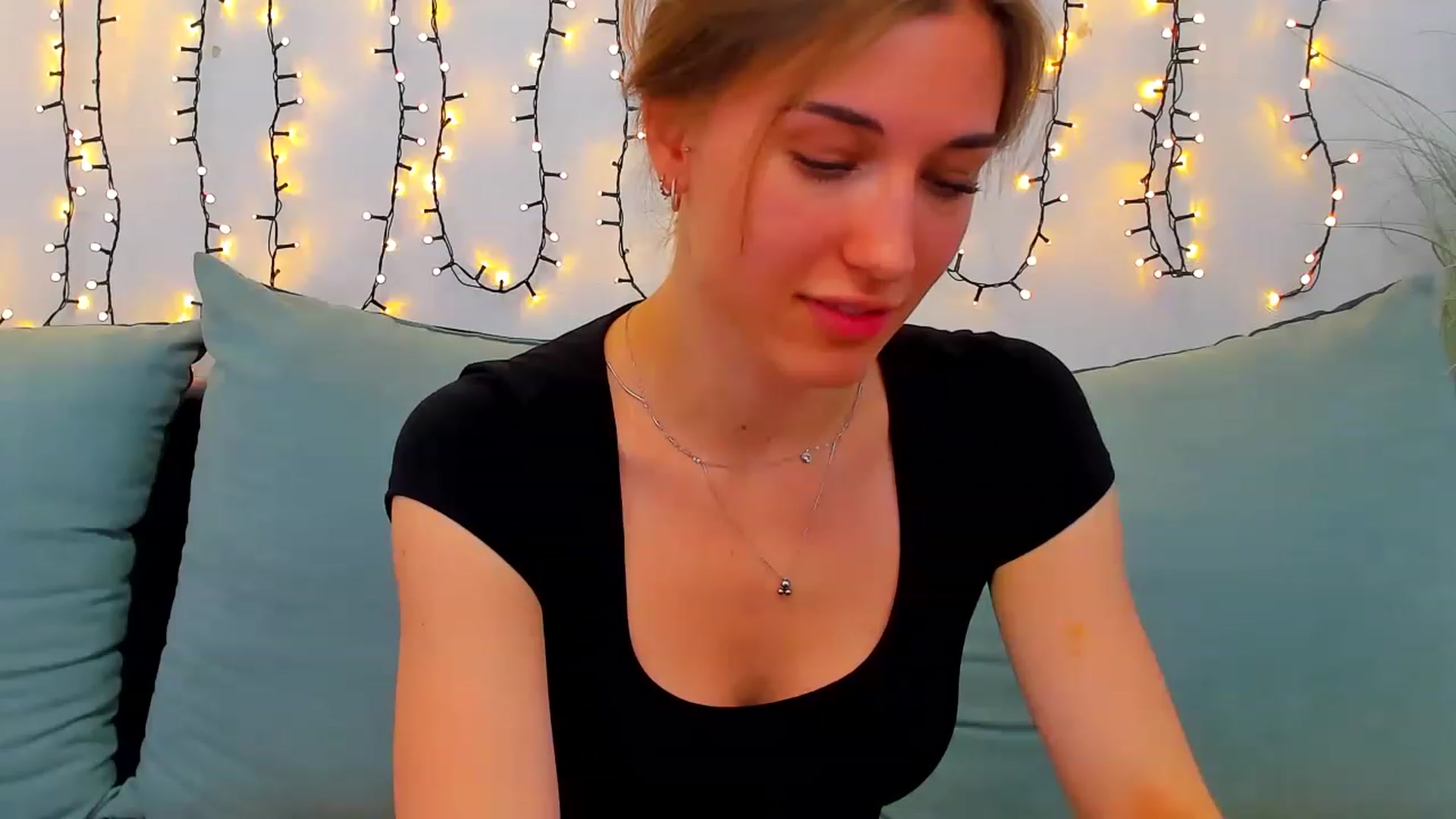 Gallery image thumbnail from GalaxyAnisia's myfreecams stream on, 07/07/2023, 12:36 image 6 of 20