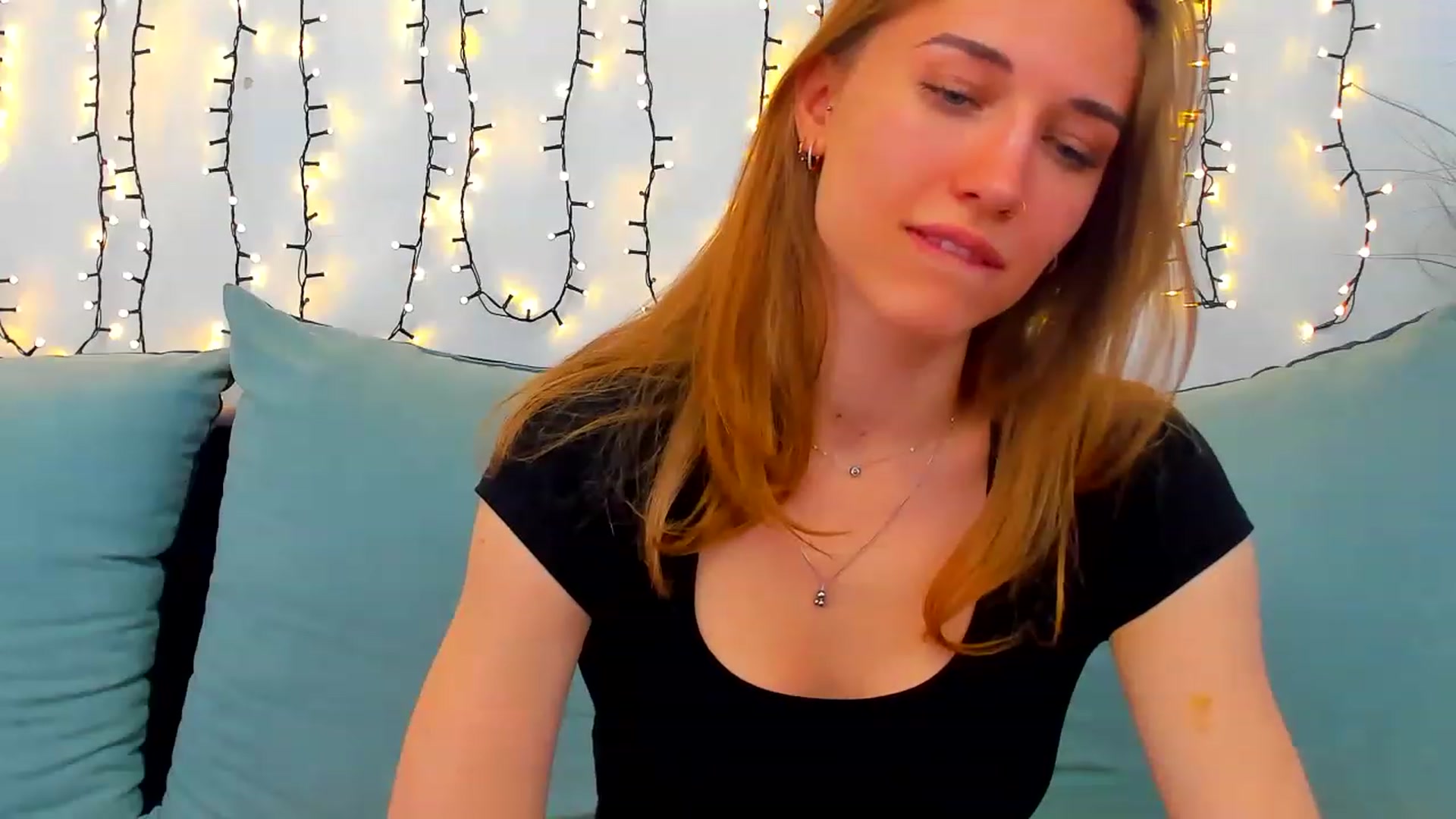 Gallery image thumbnail from GalaxyAnisia's myfreecams stream on, 07/07/2023, 13:49 image 7 of 20