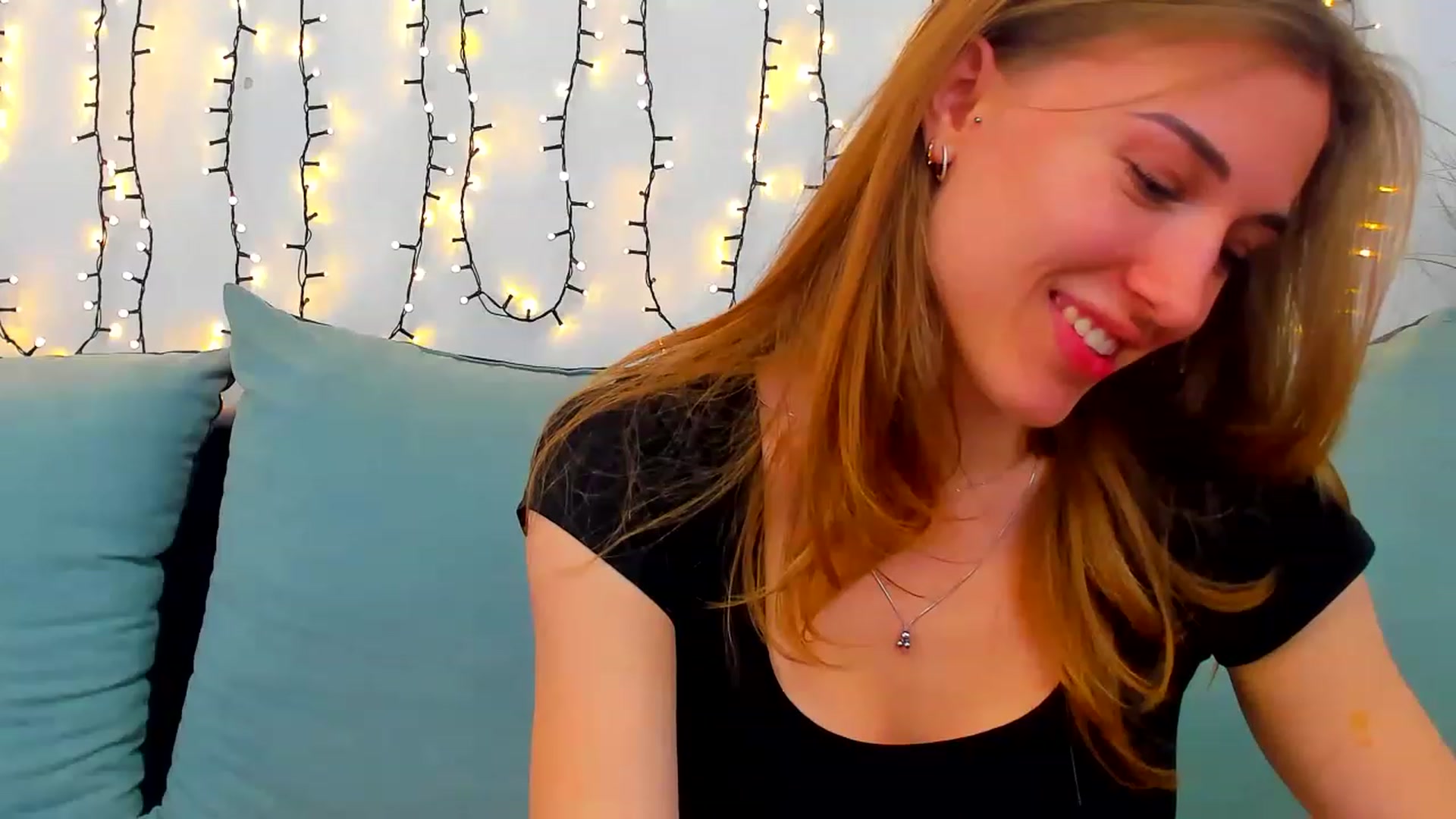 Gallery image thumbnail from GalaxyAnisia's myfreecams stream on, 07/07/2023, 13:49 image 11 of 20
