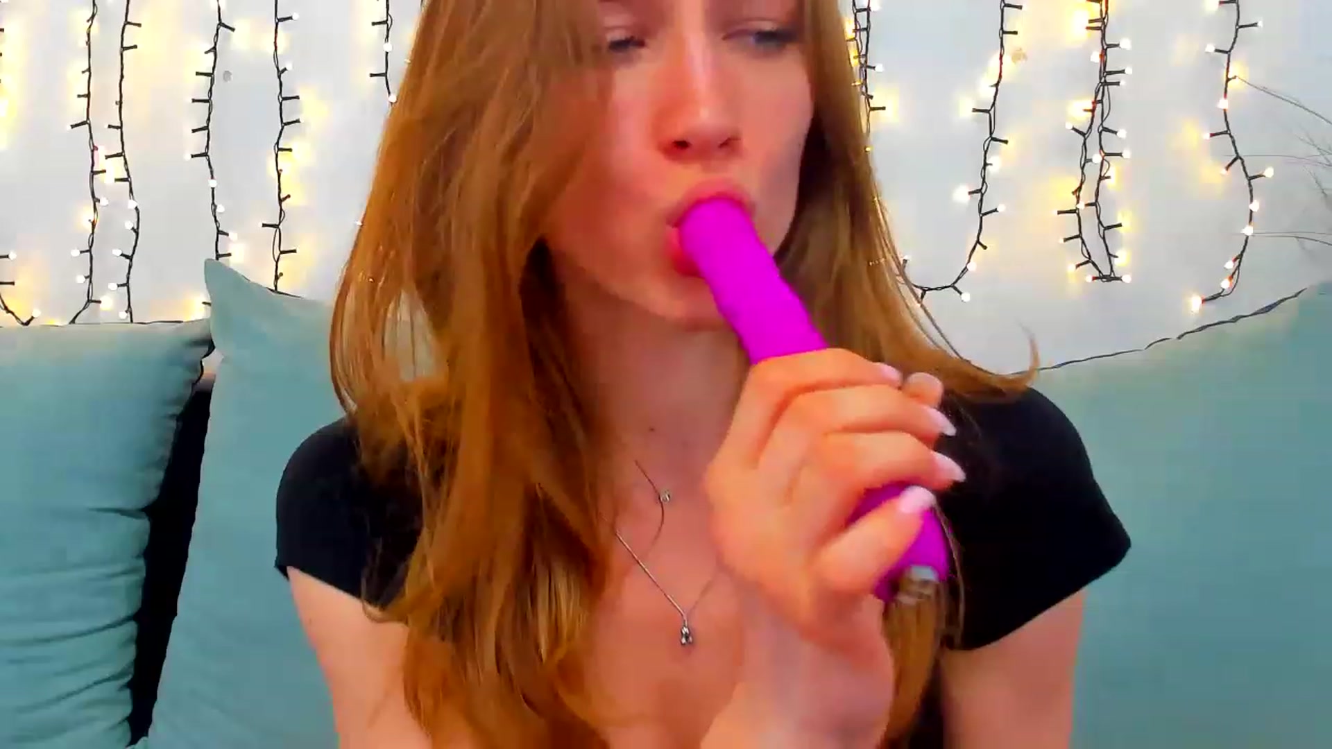 Gallery image thumbnail from GalaxyAnisia's myfreecams stream on, 07/07/2023, 13:49 image 13 of 20
