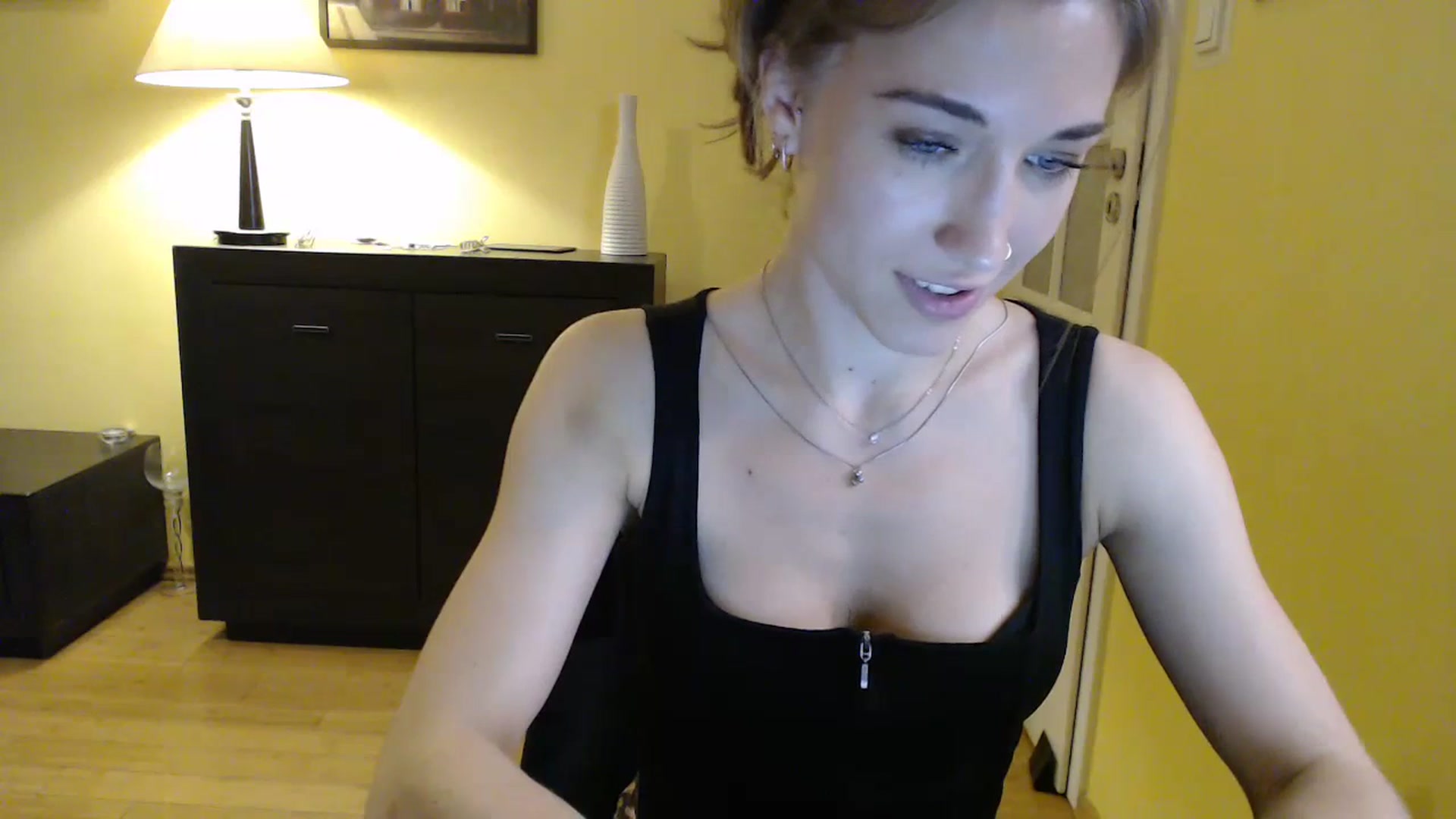 Gallery image thumbnail from GalaxyAnisia's myfreecams stream on, 07/18/2023, 22:41 image 15 of 20