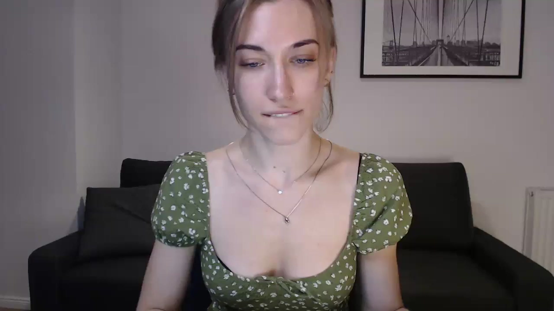 Gallery image thumbnail from GalaxyAnisia's myfreecams stream on, 08/08/2023, 18:14 image 12 of 20
