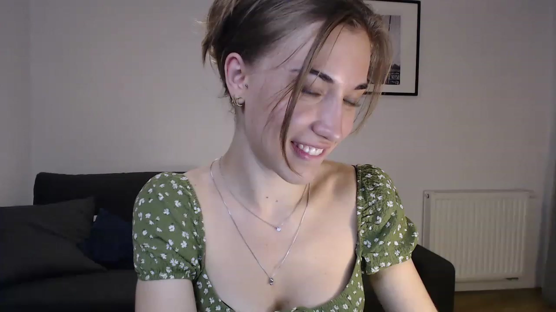 Gallery image thumbnail from GalaxyAnisia's myfreecams stream on, 08/08/2023, 23:02 image 7 of 20