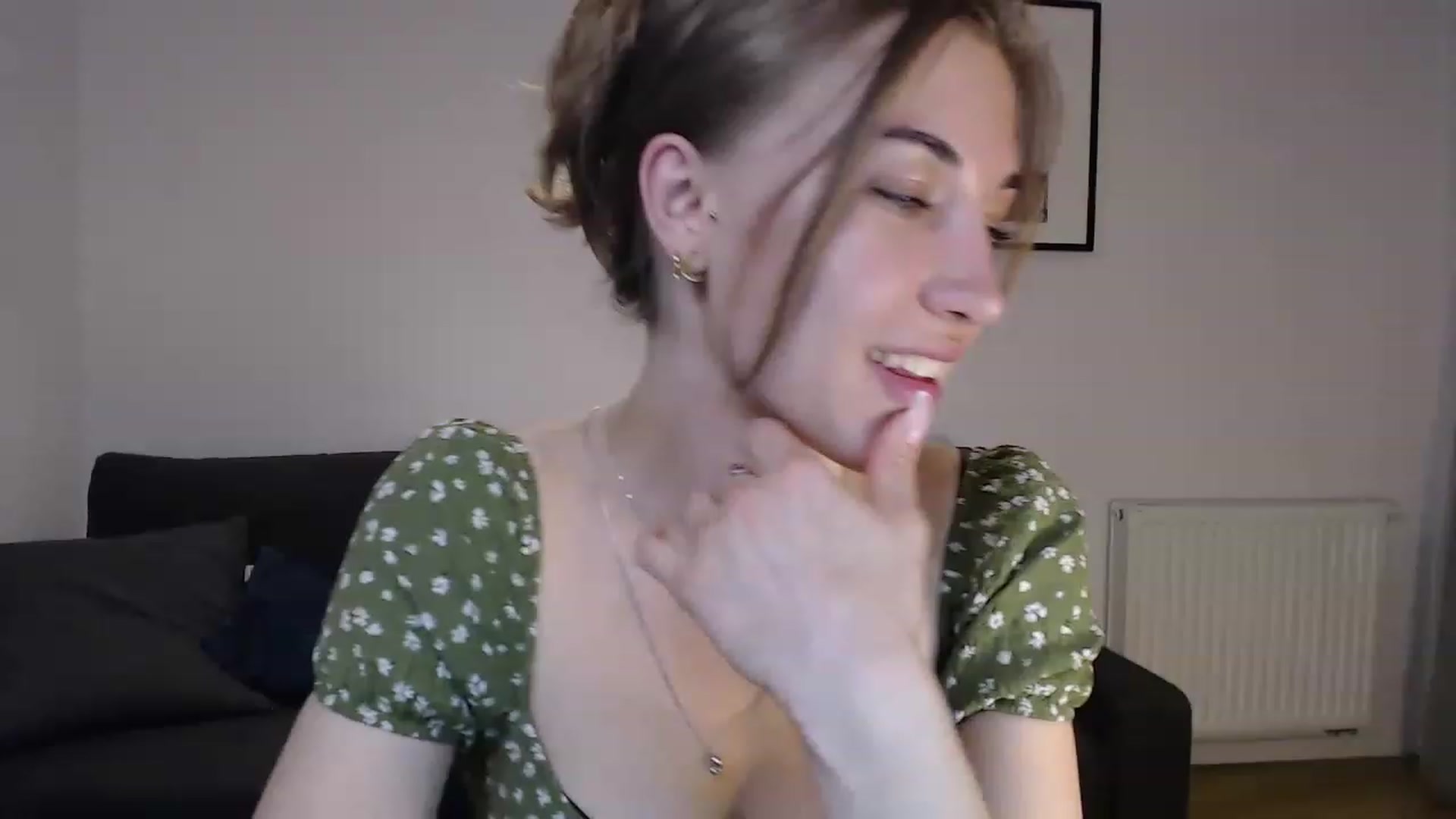 Gallery image thumbnail from GalaxyAnisia's myfreecams stream on, 08/08/2023, 23:02 image 8 of 20