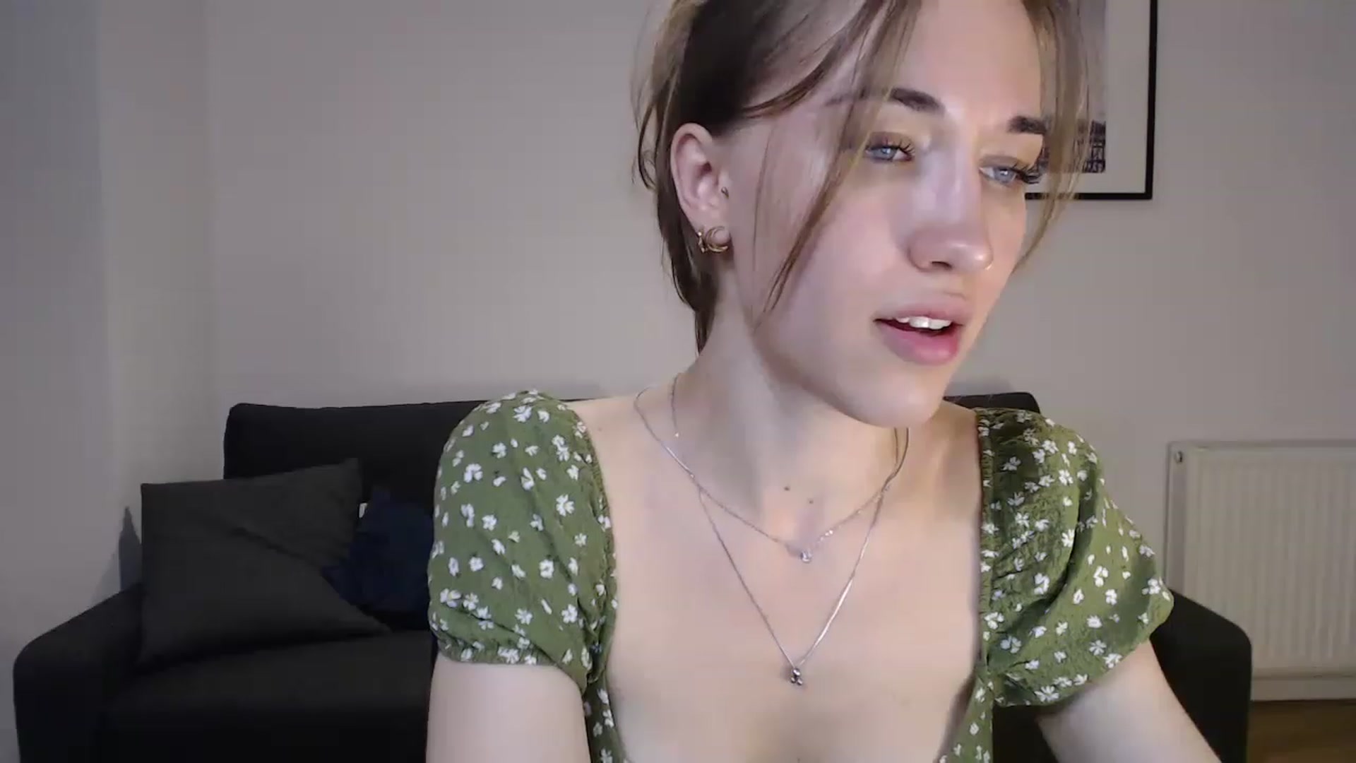 Gallery image thumbnail from GalaxyAnisia's myfreecams stream on, 08/08/2023, 23:58 image 6 of 20