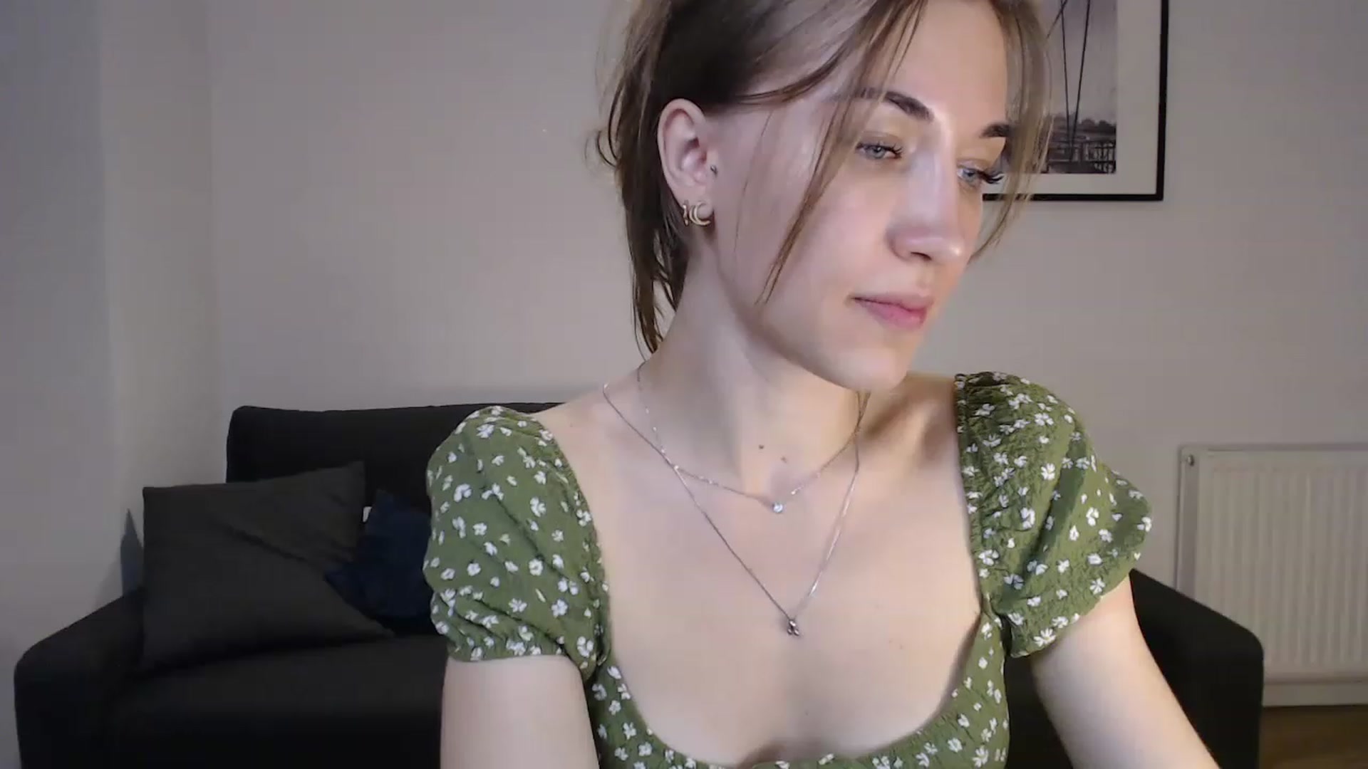 Gallery image thumbnail from GalaxyAnisia's myfreecams stream on, 08/08/2023, 23:58 image 17 of 20