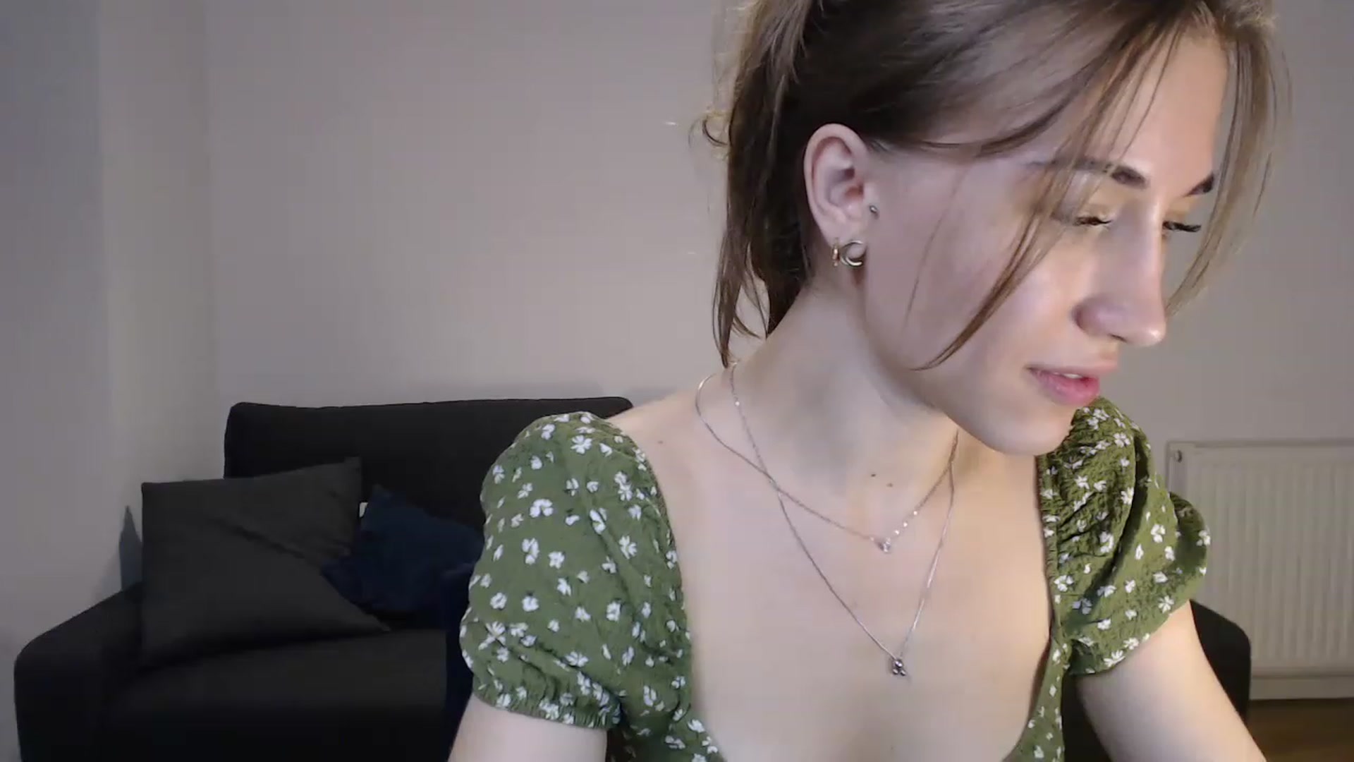 Gallery image thumbnail from GalaxyAnisia's myfreecams stream on, 08/08/2023, 23:58 image 18 of 20