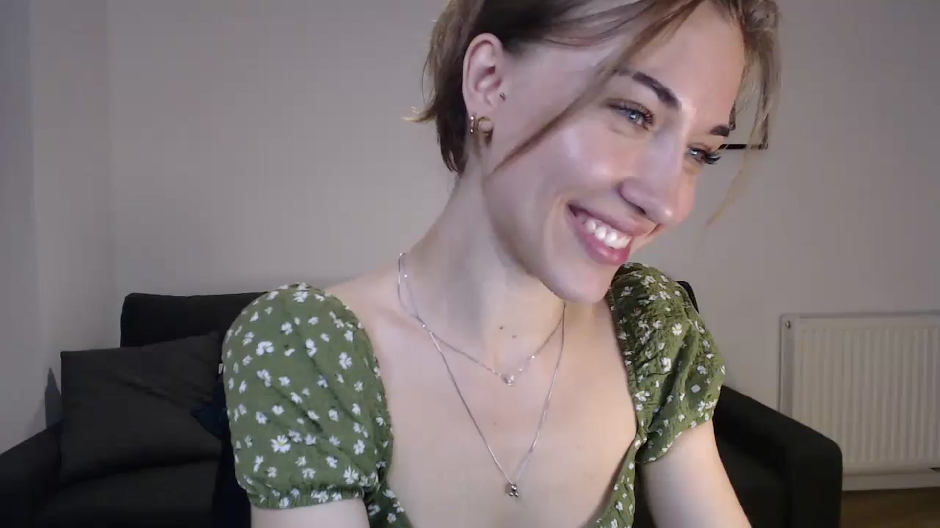 Gallery image thumbnail from GalaxyAnisia's myfreecams stream on, 08/09/2023, 24:53 image 5 of 20