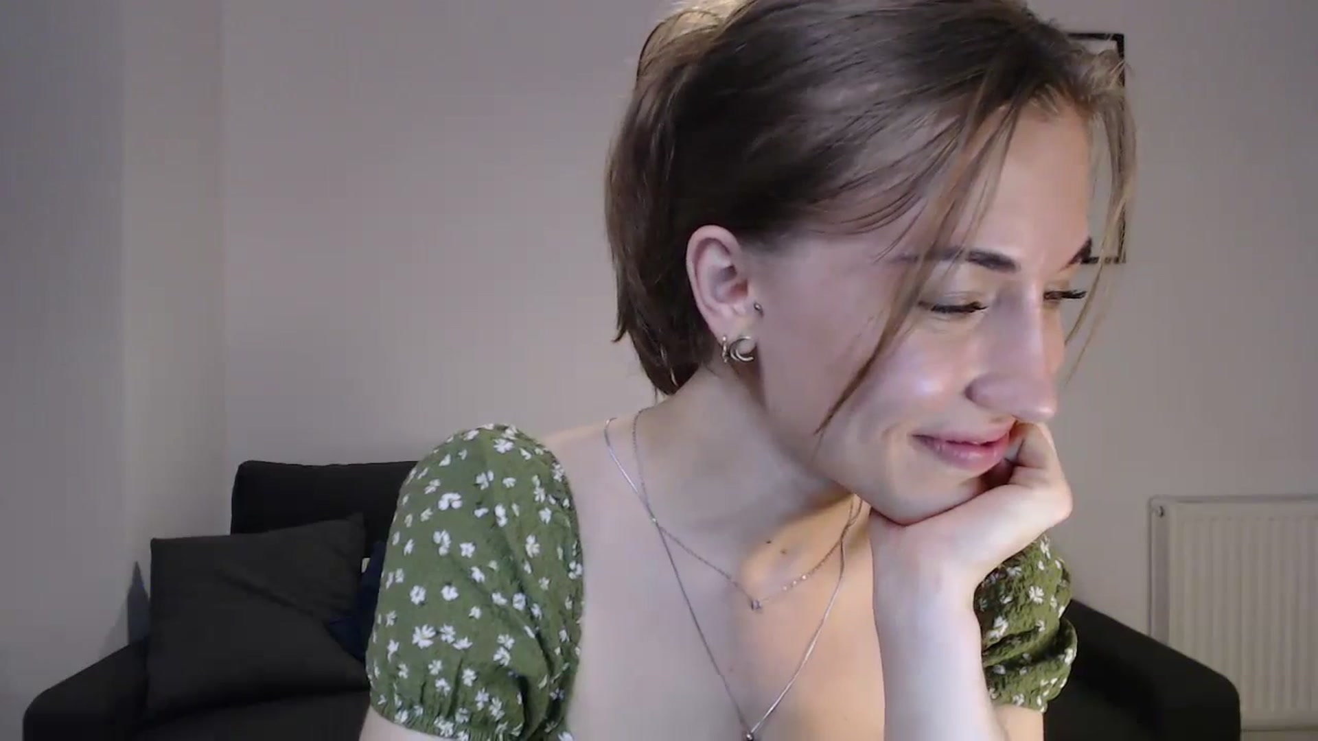 Gallery image thumbnail from GalaxyAnisia's myfreecams stream on, 08/09/2023, 24:53 image 18 of 20