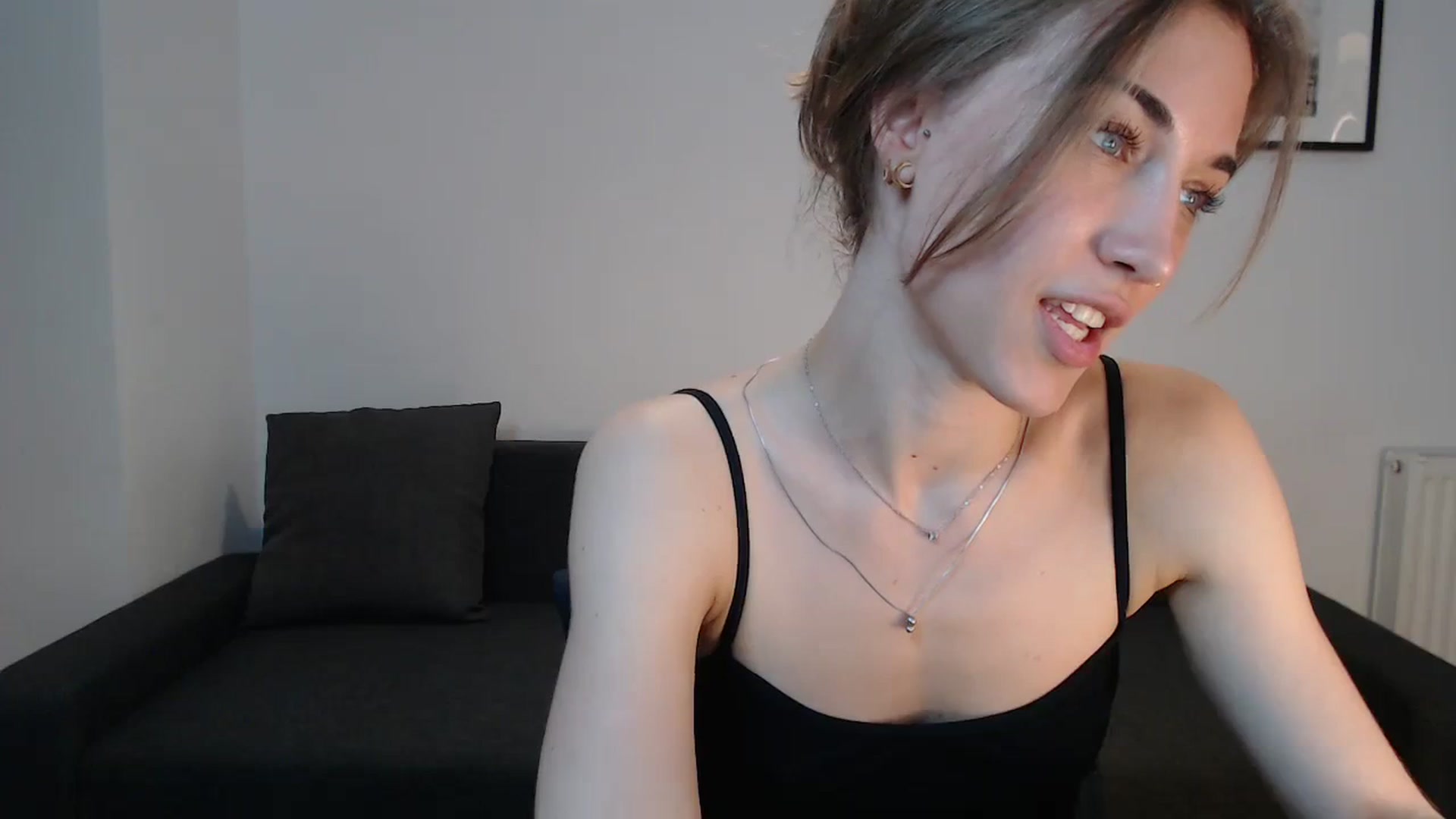Gallery image thumbnail from GalaxyAnisia's myfreecams stream on, 08/12/2023, 16:33 image 20 of 20