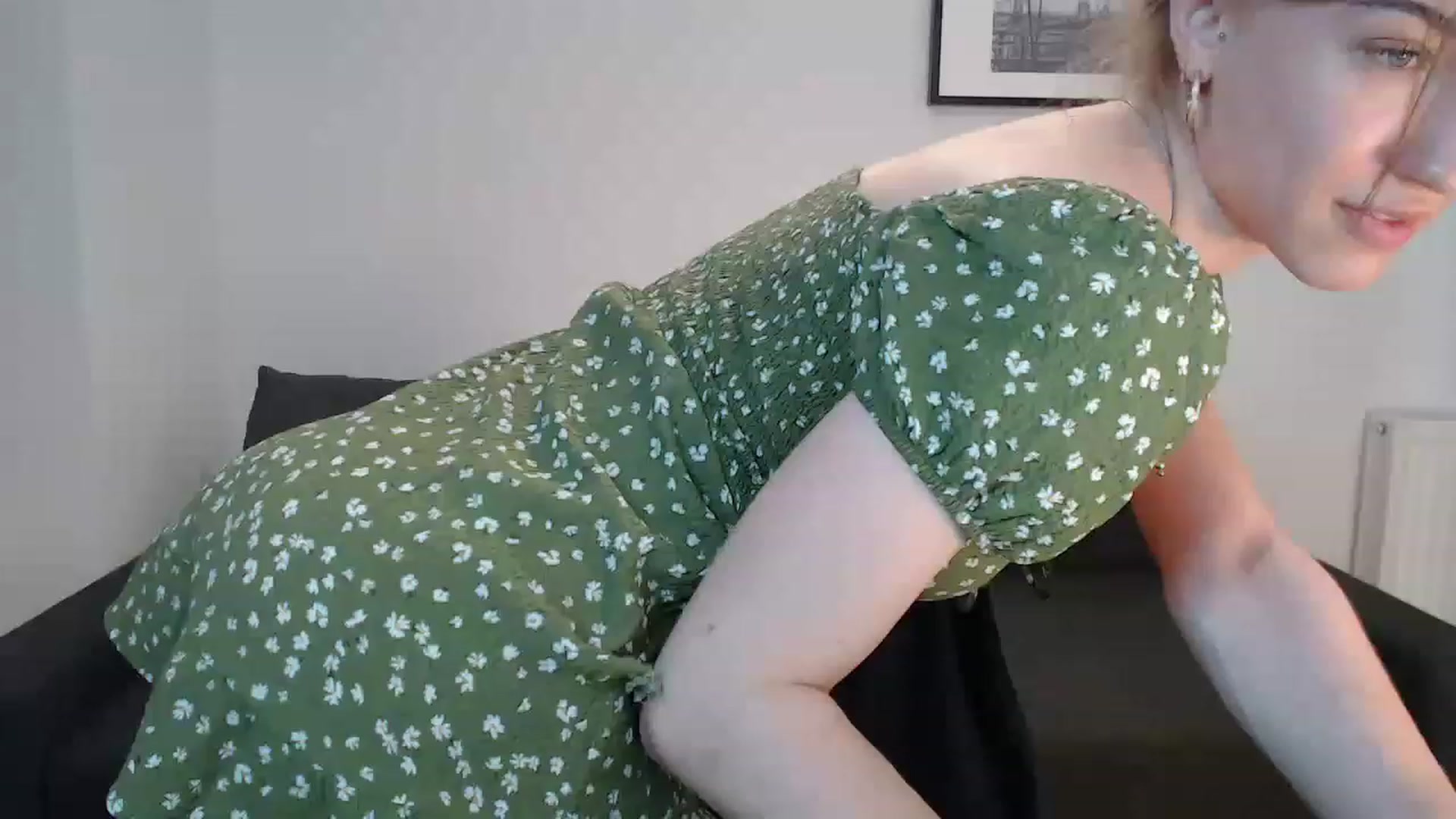Gallery image thumbnail from GalaxyAnisia's myfreecams stream on, 08/13/2023, 16:45 image 13 of 20