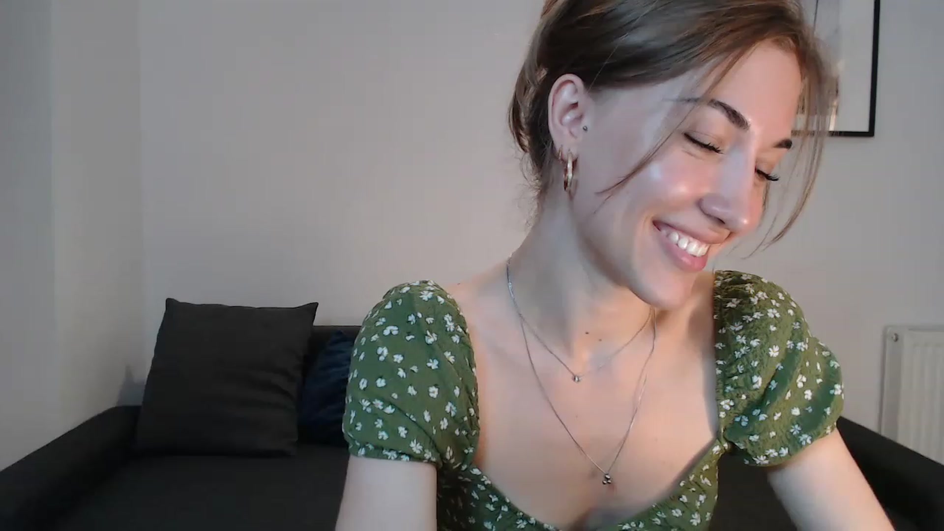 Gallery image thumbnail from GalaxyAnisia's myfreecams stream on, 08/13/2023, 16:45 image 19 of 20