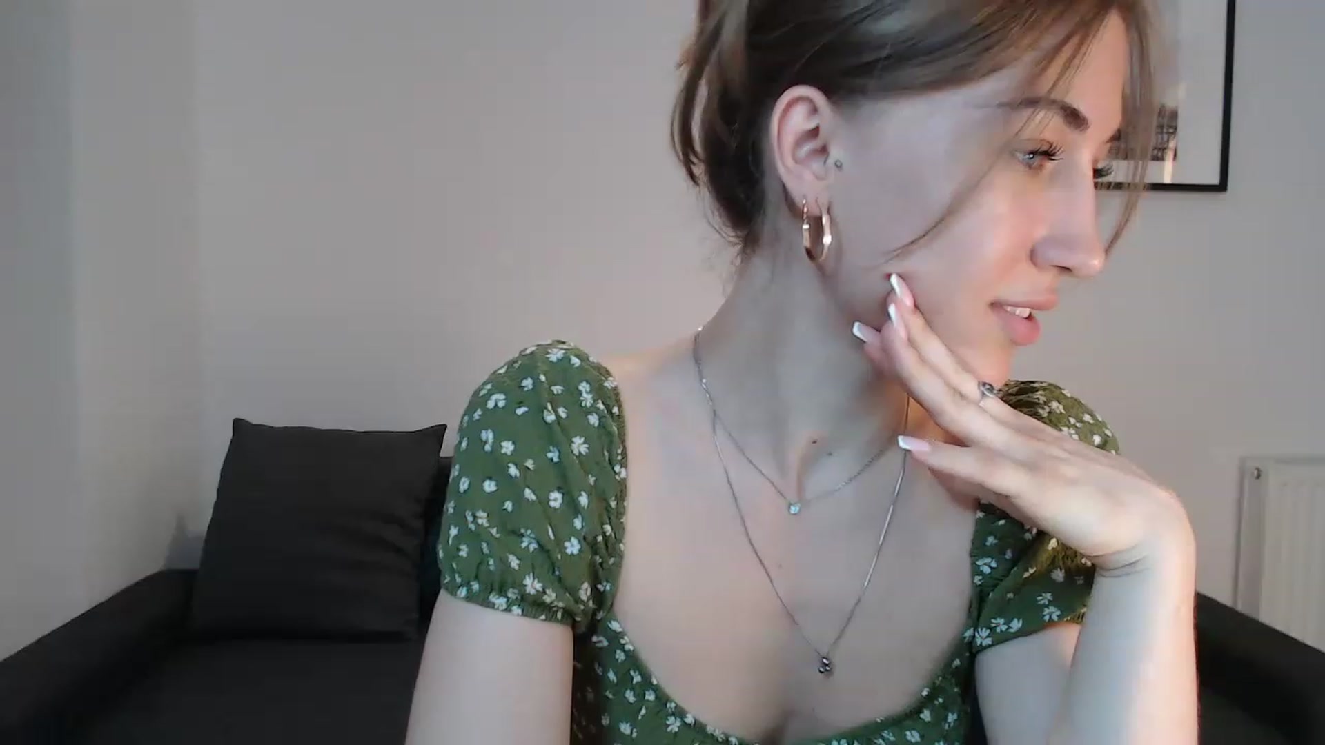 Gallery image thumbnail from GalaxyAnisia's myfreecams stream on, 08/13/2023, 16:45 image 17 of 20