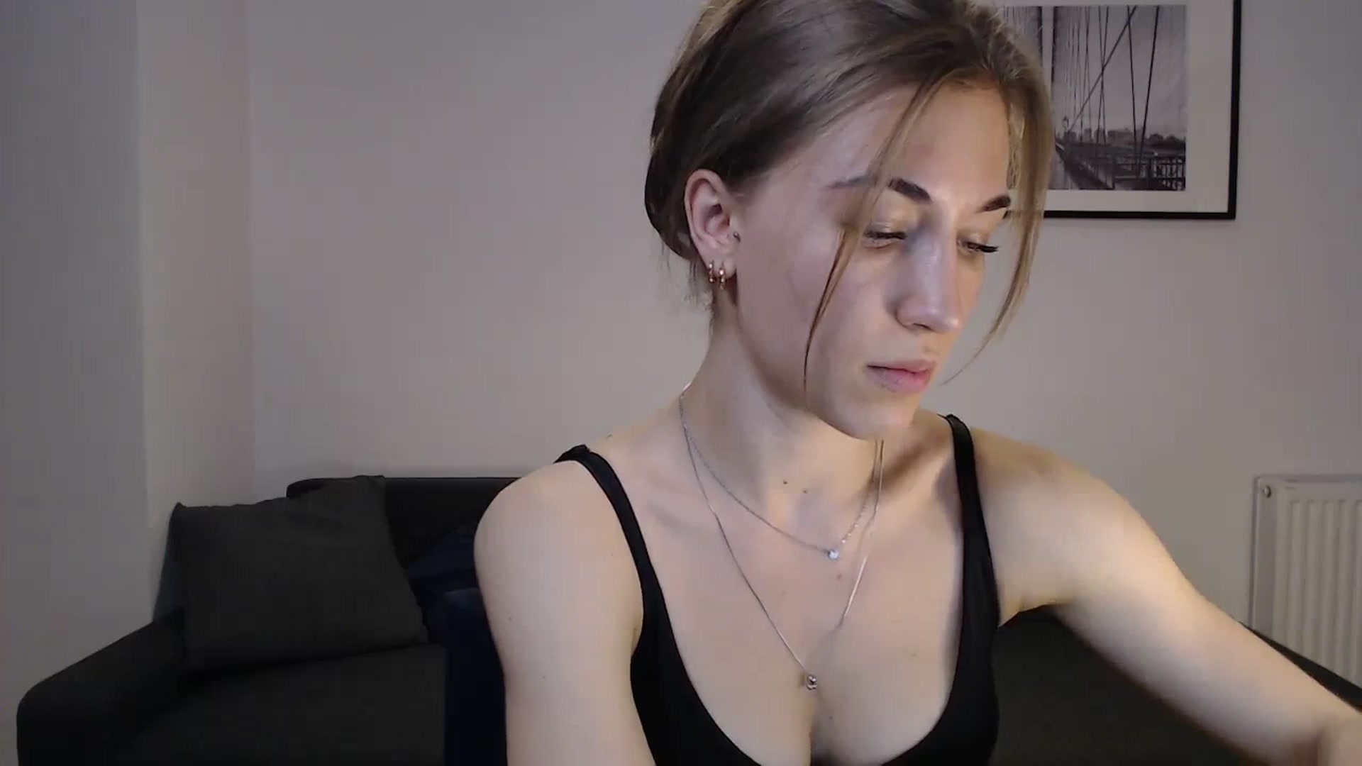 Gallery image thumbnail from GalaxyAnisia's myfreecams stream on, 09/05/2023, 16:58 image 2 of 20