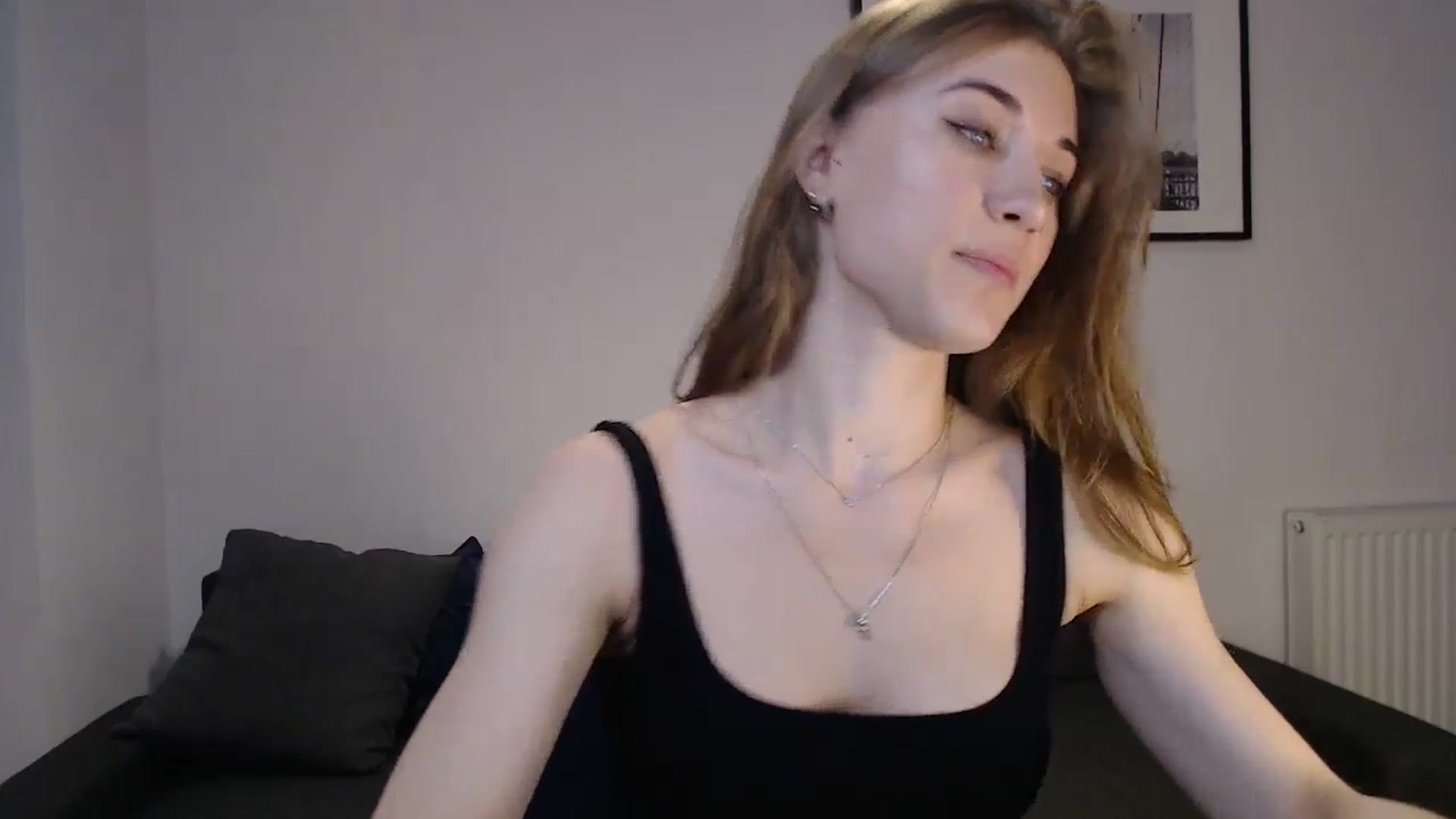 Gallery image thumbnail from GalaxyAnisia's myfreecams stream on, 10/07/2023, 17:09 image 17 of 20