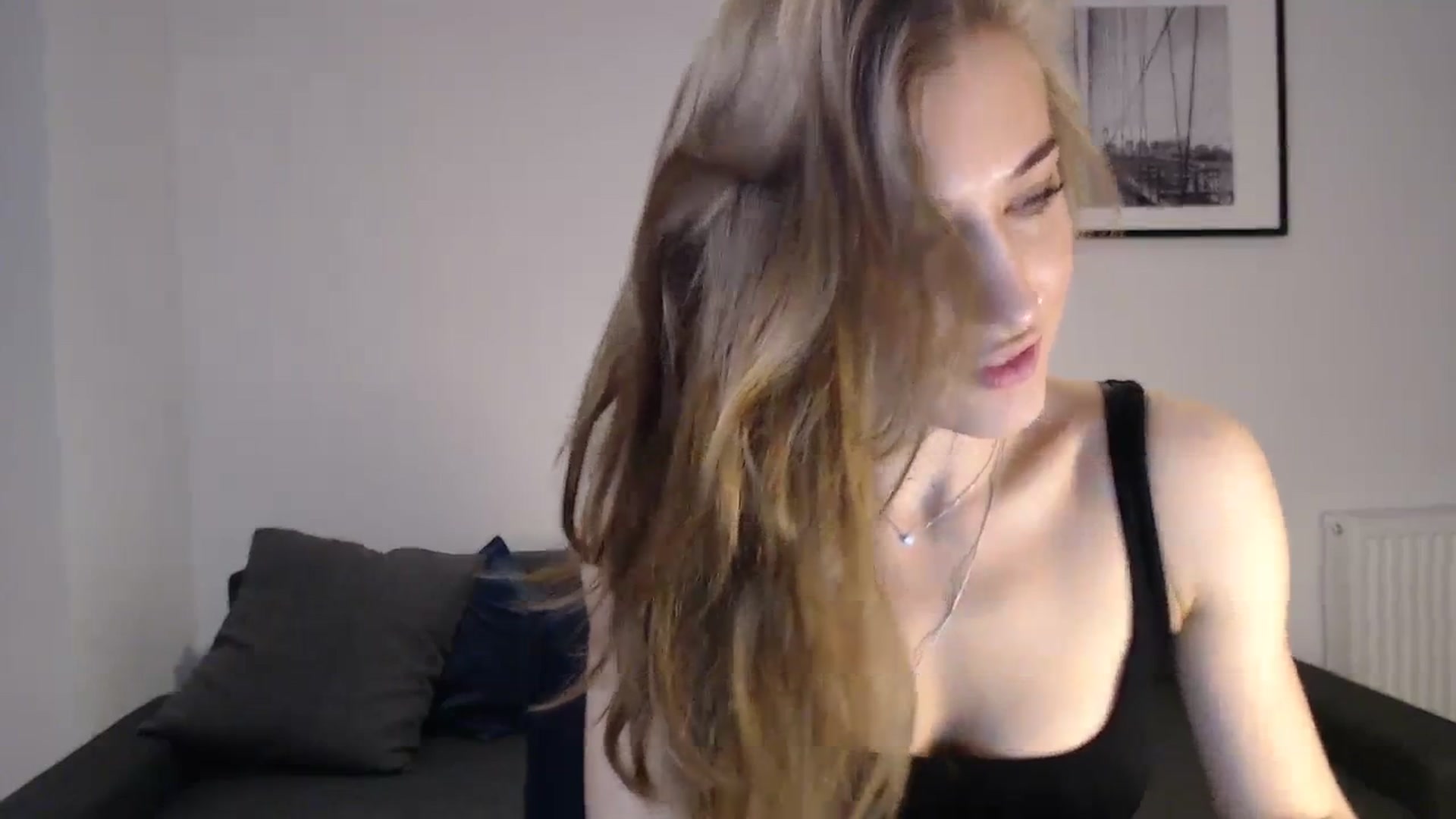 Gallery image thumbnail from GalaxyAnisia's myfreecams stream on, 10/07/2023, 17:09 image 13 of 20