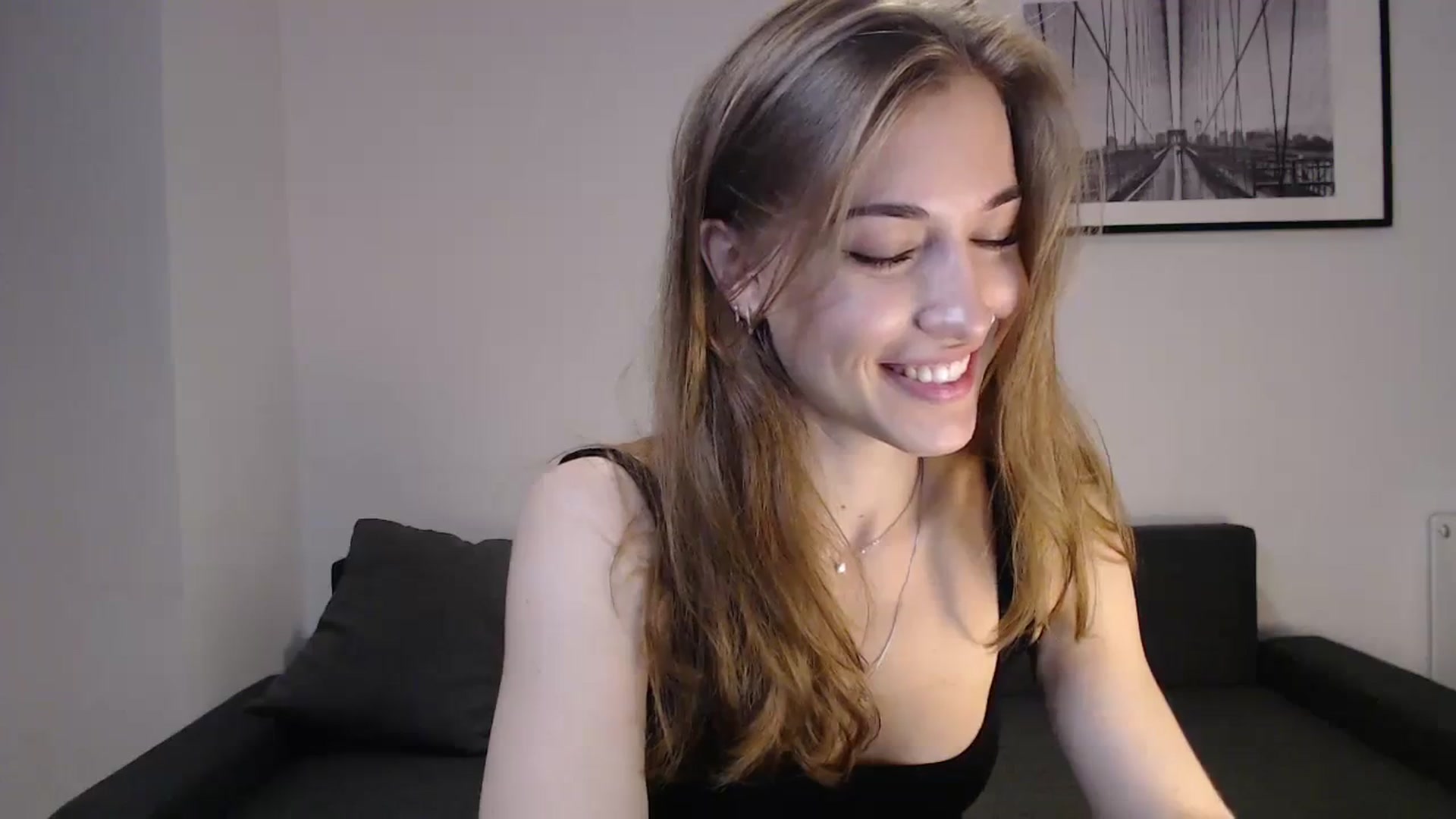 Gallery image thumbnail from GalaxyAnisia's myfreecams stream on, 10/07/2023, 17:59 image 4 of 20