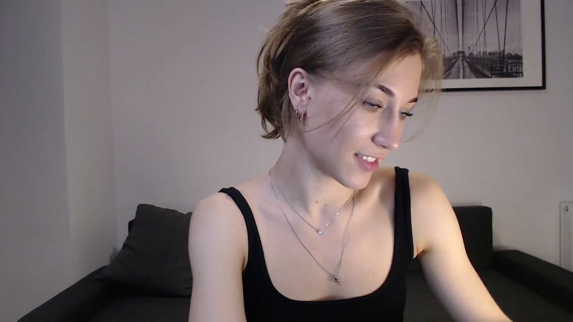Gallery image thumbnail from GalaxyAnisia's myfreecams stream on, 10/07/2023, 17:59 image 17 of 20