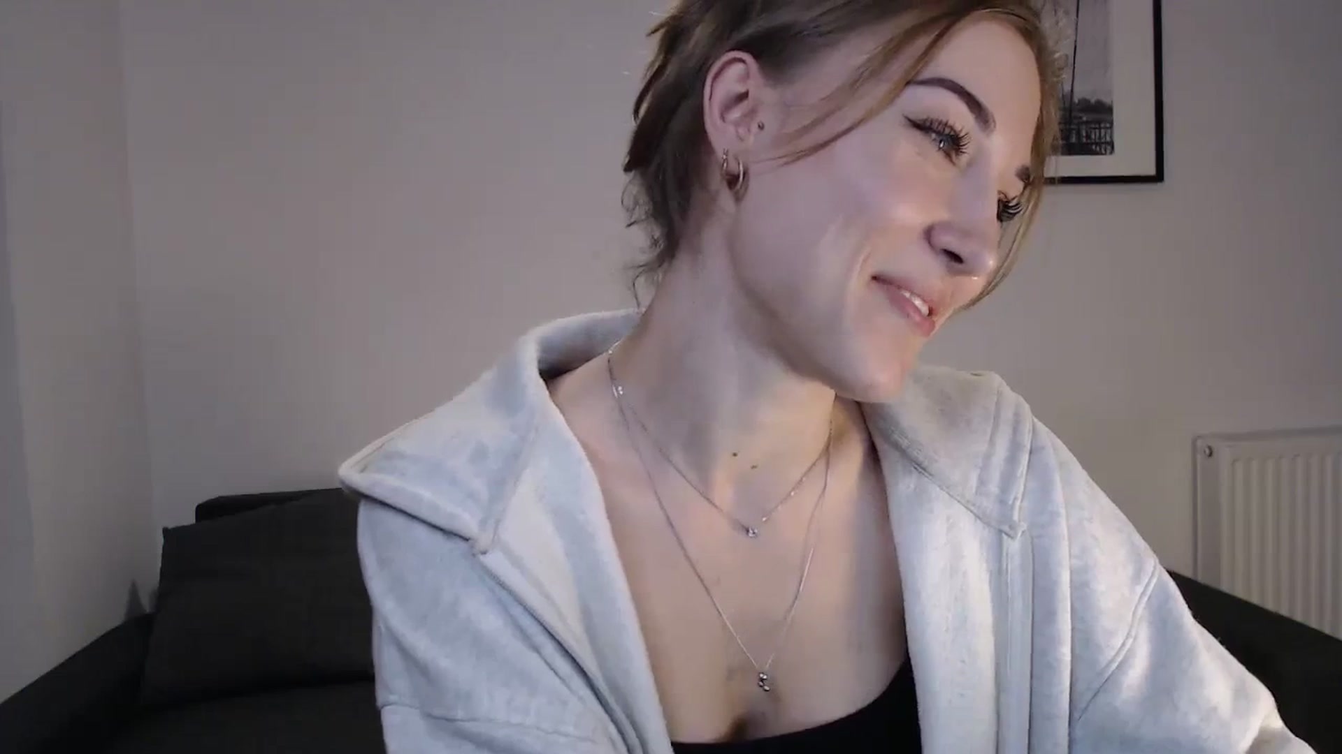 Gallery image thumbnail from GalaxyAnisia's myfreecams stream on, 10/08/2023, 16:46 image 5 of 20