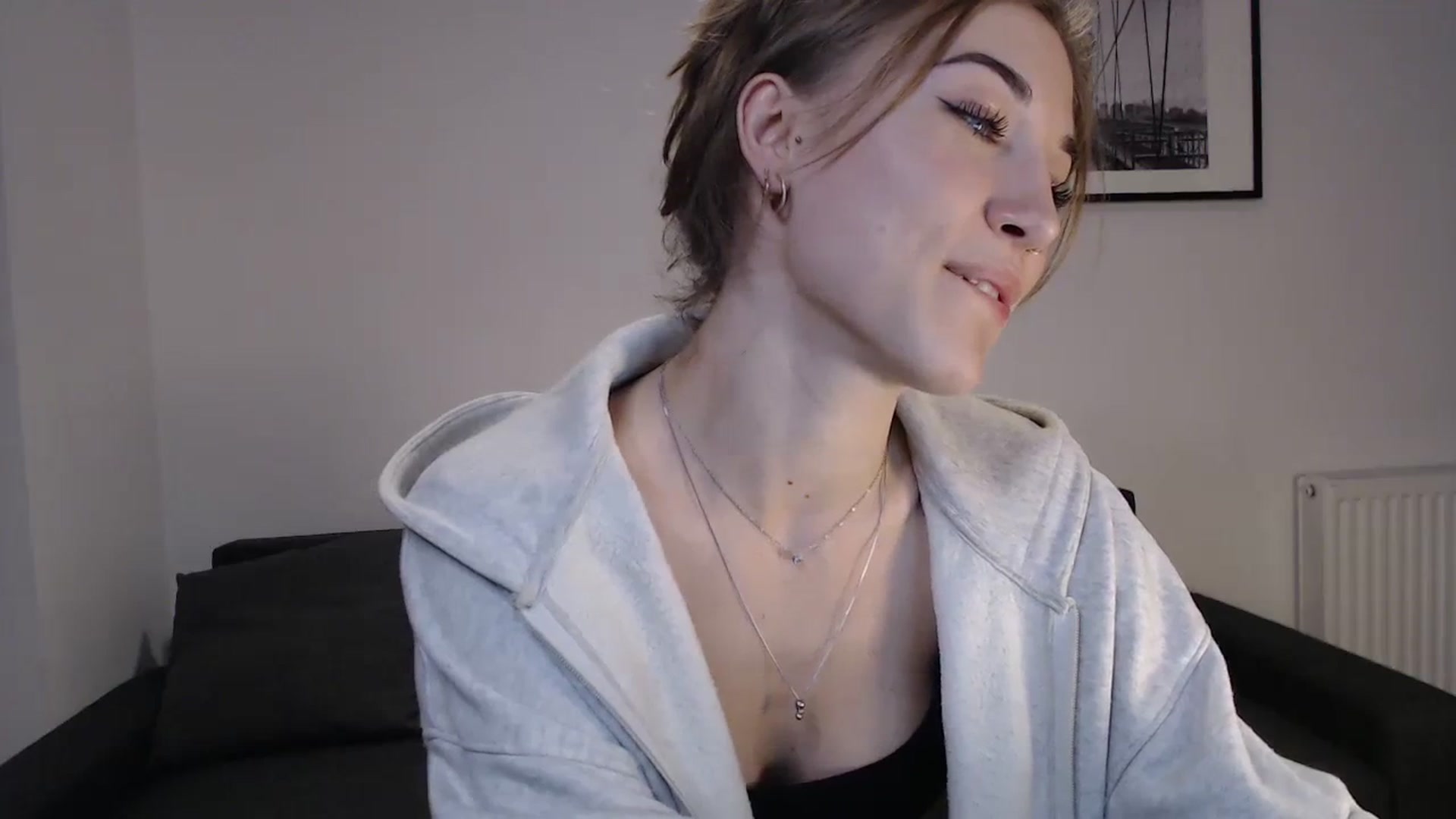 Gallery image thumbnail from GalaxyAnisia's myfreecams stream on, 10/08/2023, 16:46 image 4 of 20