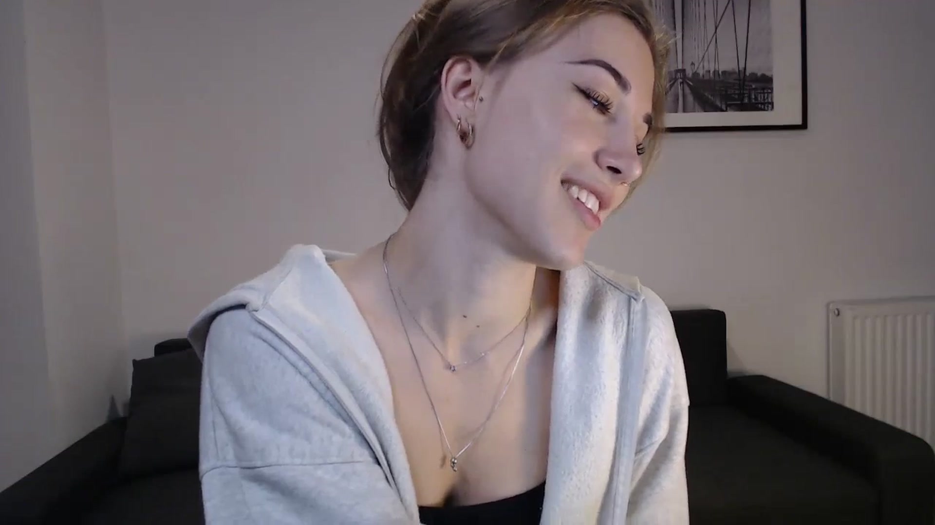 Gallery image thumbnail from GalaxyAnisia's myfreecams stream on, 10/08/2023, 16:46 image 13 of 20
