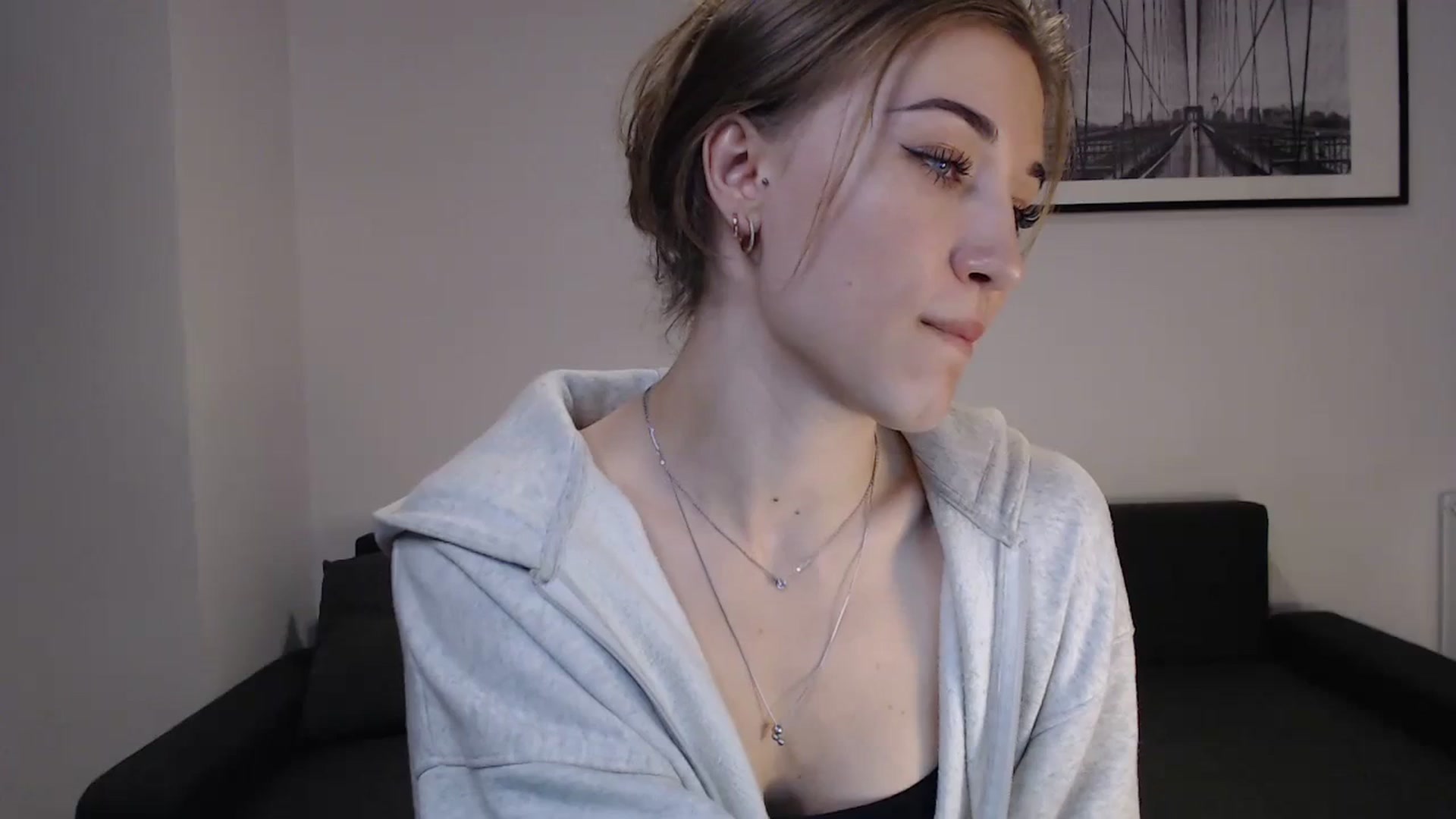 Gallery image thumbnail from GalaxyAnisia's myfreecams stream on, 10/08/2023, 17:10 image 10 of 20
