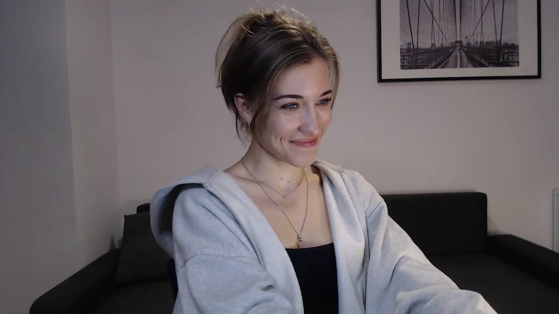 Gallery image thumbnail from GalaxyAnisia's myfreecams stream on, 10/08/2023, 17:10 image 14 of 20