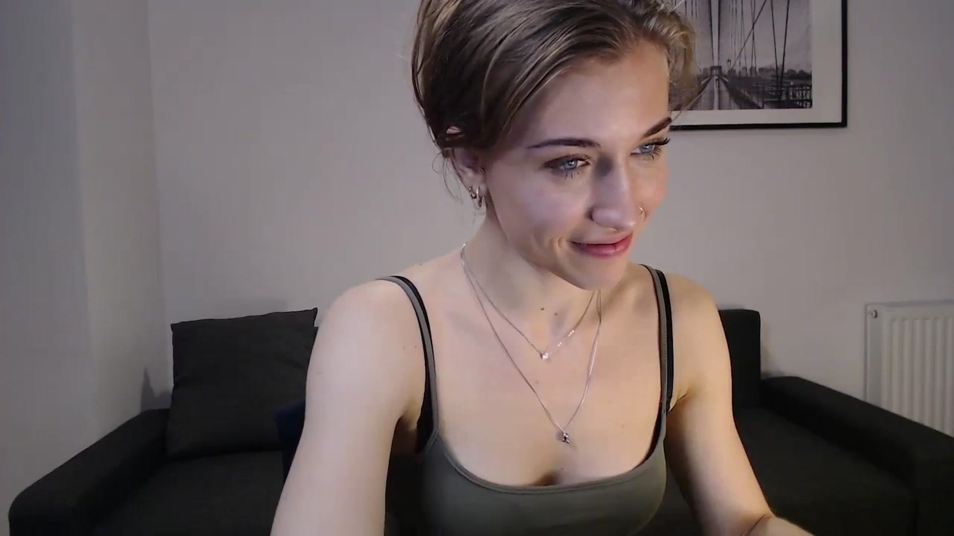 Gallery image thumbnail from GalaxyAnisia's myfreecams stream on, 10/10/2023, 03:23 image 2 of 20