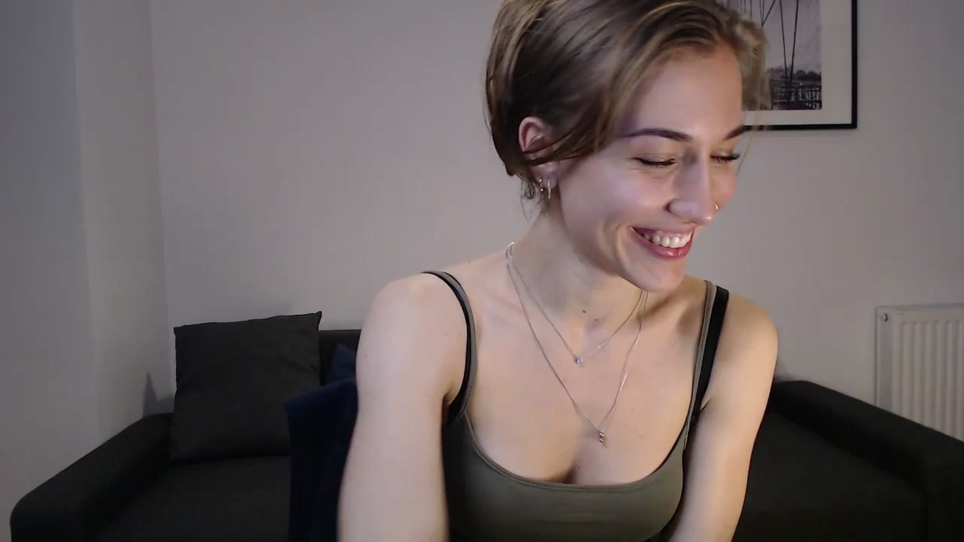 Gallery image thumbnail from GalaxyAnisia's myfreecams stream on, 10/10/2023, 03:23 image 10 of 20
