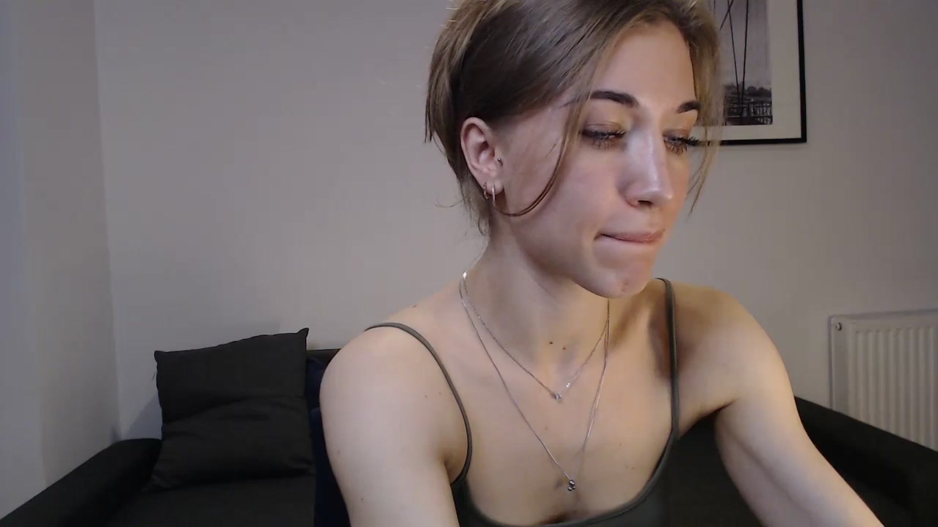 Gallery image thumbnail from GalaxyAnisia's myfreecams stream on, 10/13/2023, 18:24 image 6 of 20