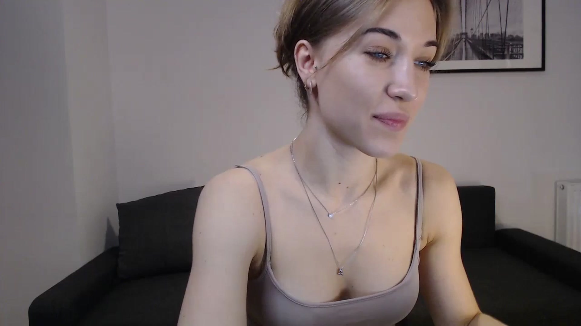 Gallery image thumbnail from GalaxyAnisia's myfreecams stream on, 10/21/2023, 12:54 image 4 of 20