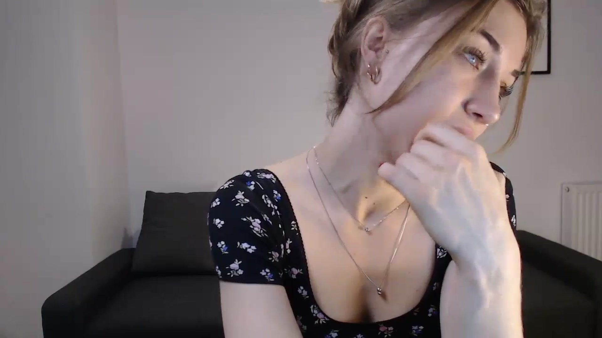 Gallery image thumbnail from GalaxyAnisia's myfreecams stream on, 10/22/2023, 10:39 image 15 of 20